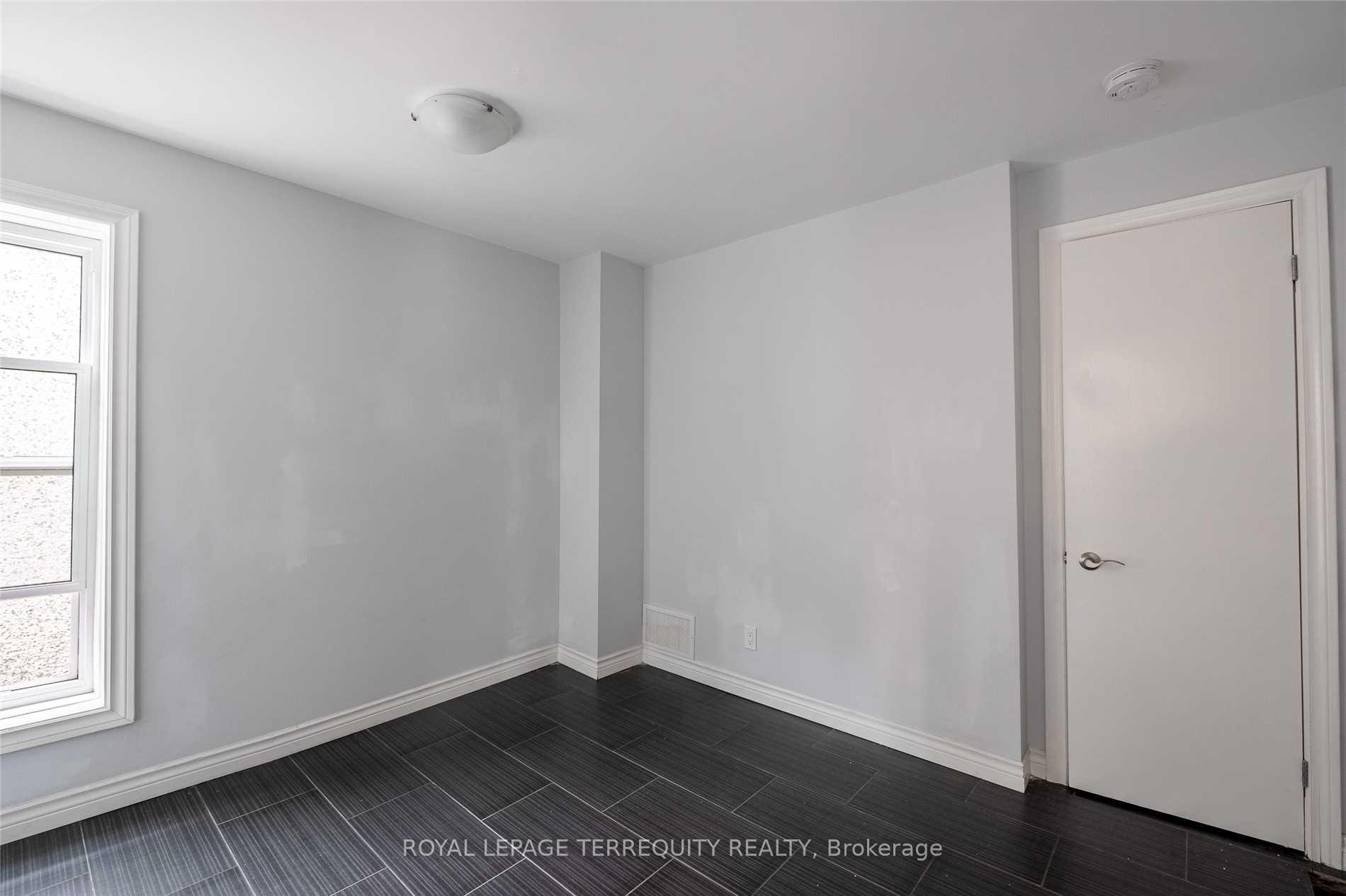 Photo 6 of Unit 1, 1186 Cannon Street E, Hamilton, Crown Point — HOMEH