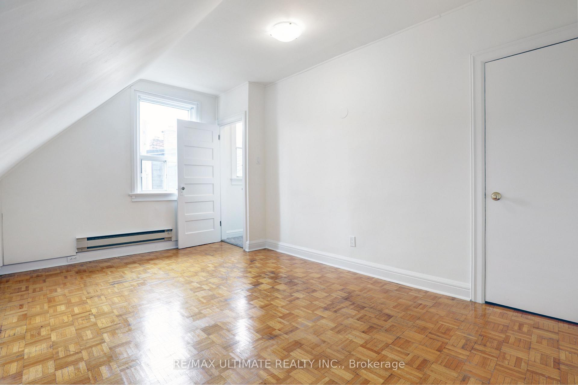 Photo 16 of Unit Upper, 23 Rainsford Road, Toronto, The Beaches — HOMEH