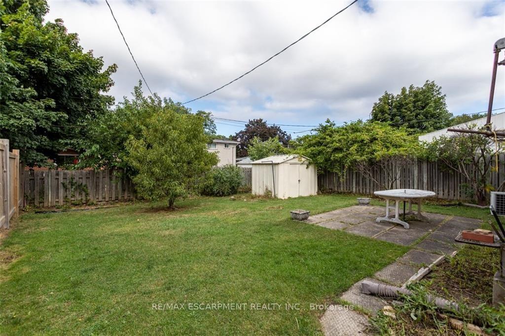 Photo 2 of Unit A, 96 Cardinal Drive, Hamilton, Bruleville — HOMEH