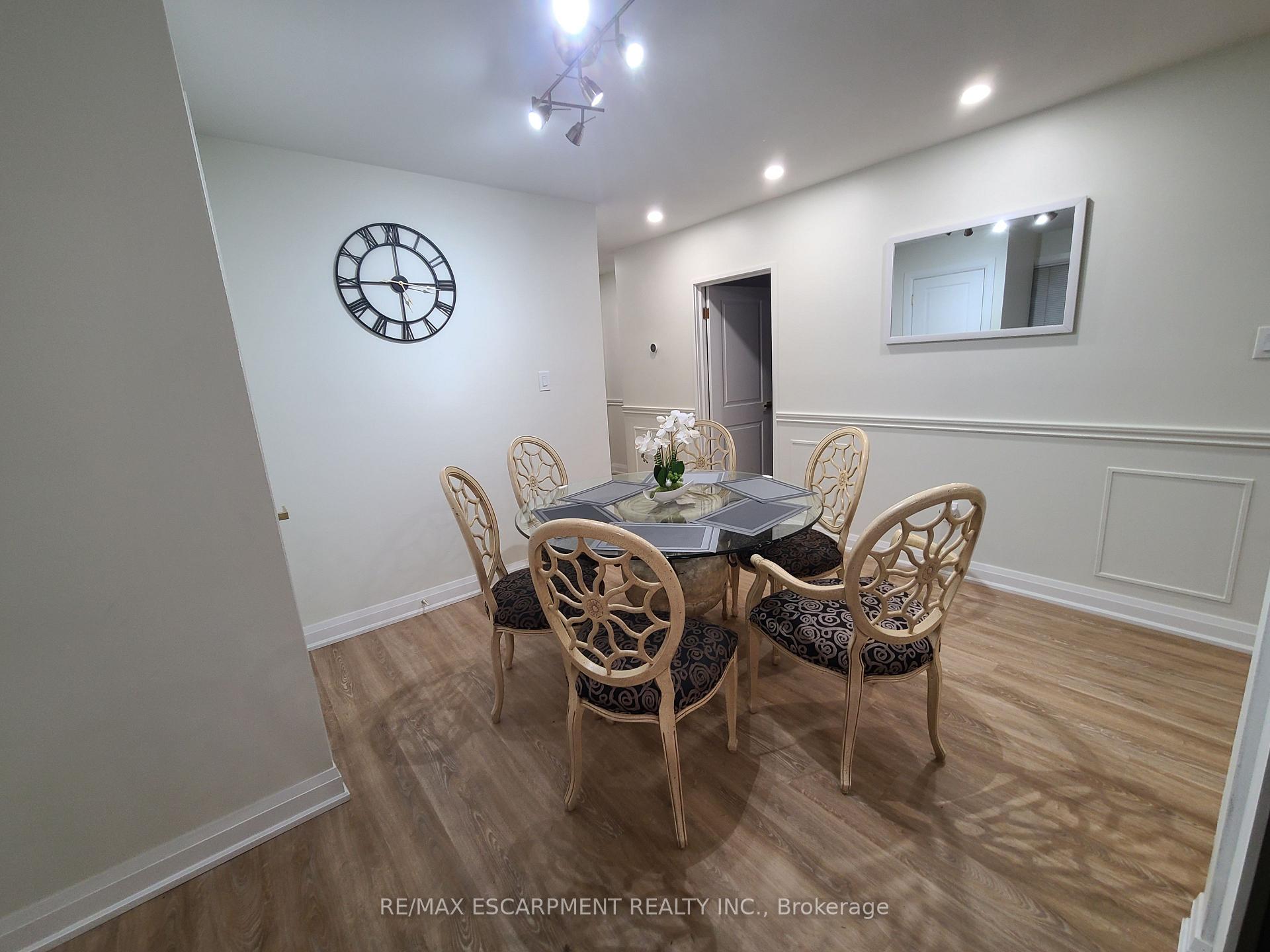 Photo 4 of Unit A, 96 Cardinal Drive, Hamilton, Bruleville — HOMEH