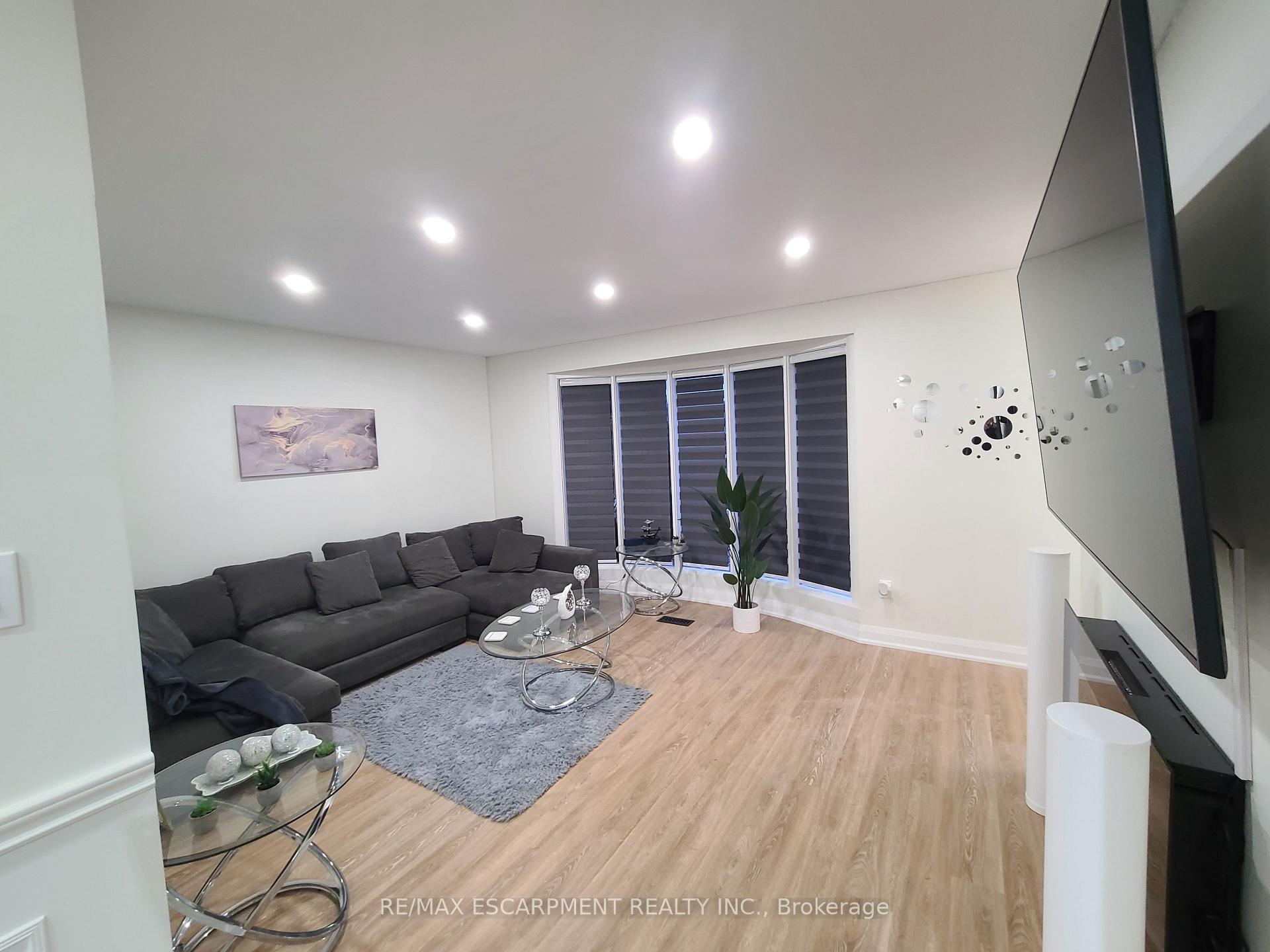 Photo 5 of Unit A, 96 Cardinal Drive, Hamilton, Bruleville — HOMEH