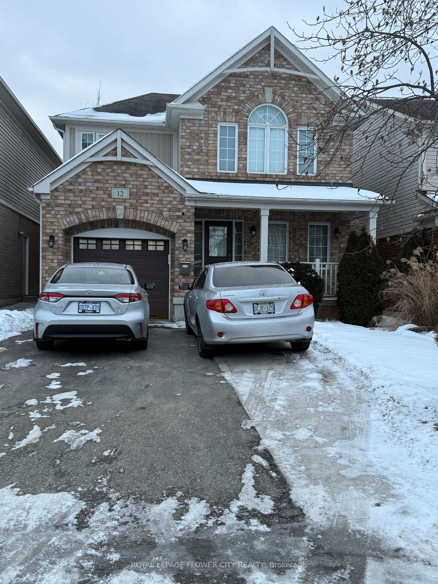 Front of Unit Uppr, 12 Osgoode Street