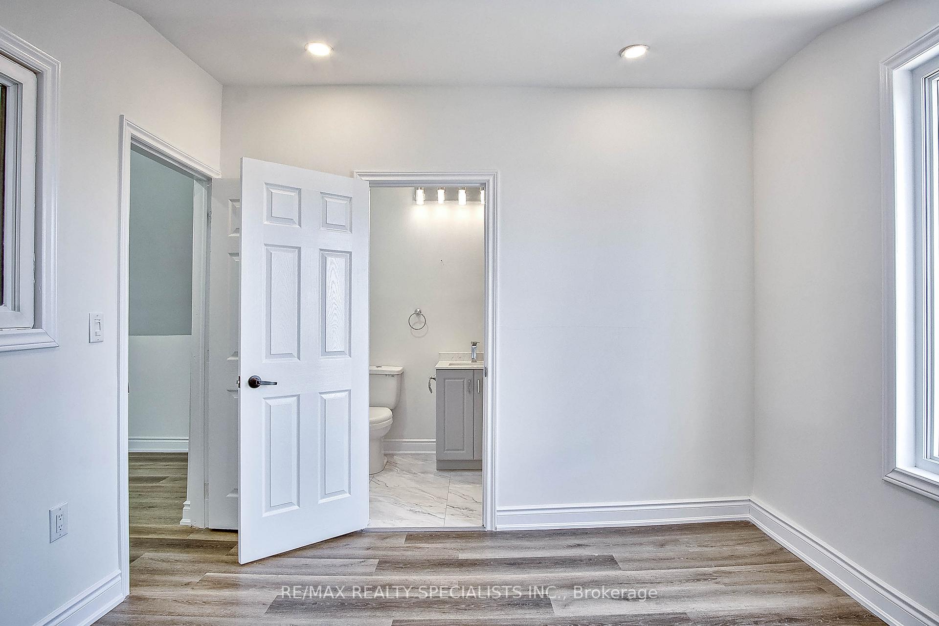 Photo 26 of 143 Glendale Avenue, Hamilton, Crown Point — HOMEH