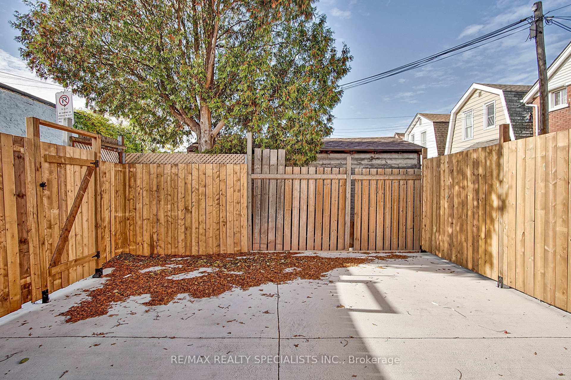 Photo 45 of 143 Glendale Avenue, Hamilton, Crown Point — HOMEH
