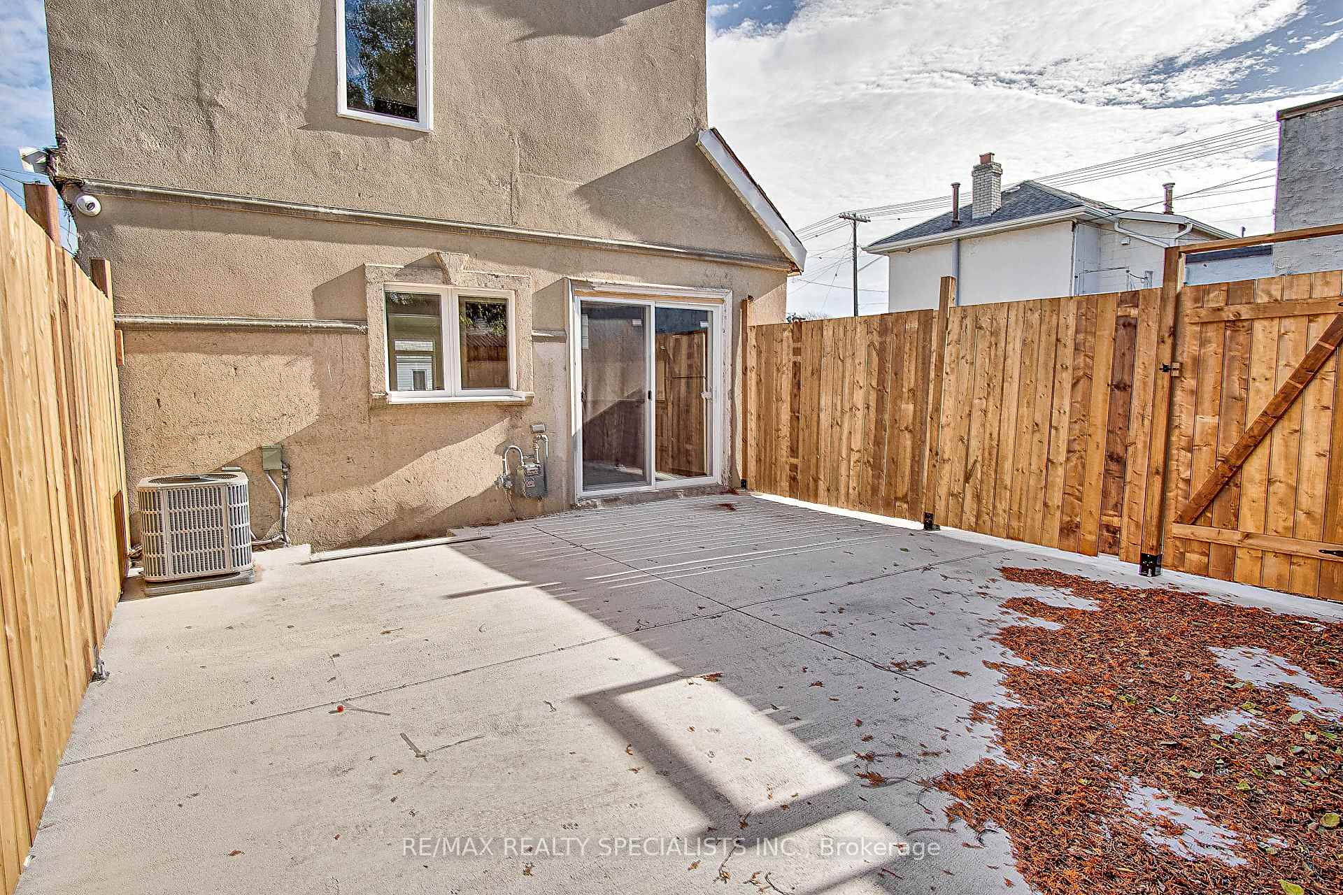 Photo 47 of 143 Glendale Avenue, Hamilton, Crown Point — HOMEH
