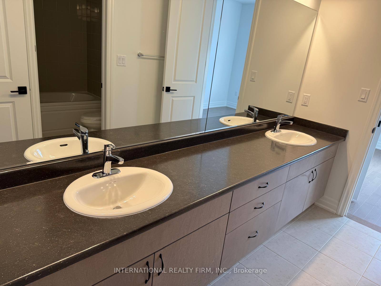 Photo 15 of 14 Mcbride Trail, Barrie, 400 East — HOMEH