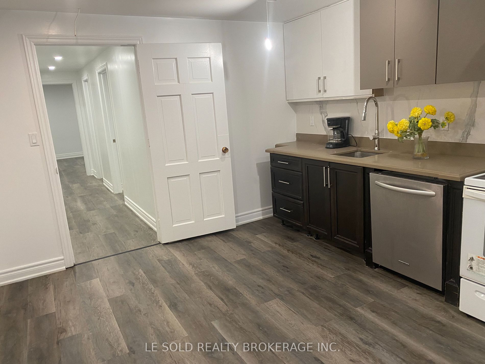 Photo 10 of Unit Bsmt R, 2 Aitken Circle, Markham, Unionville — HOMEH