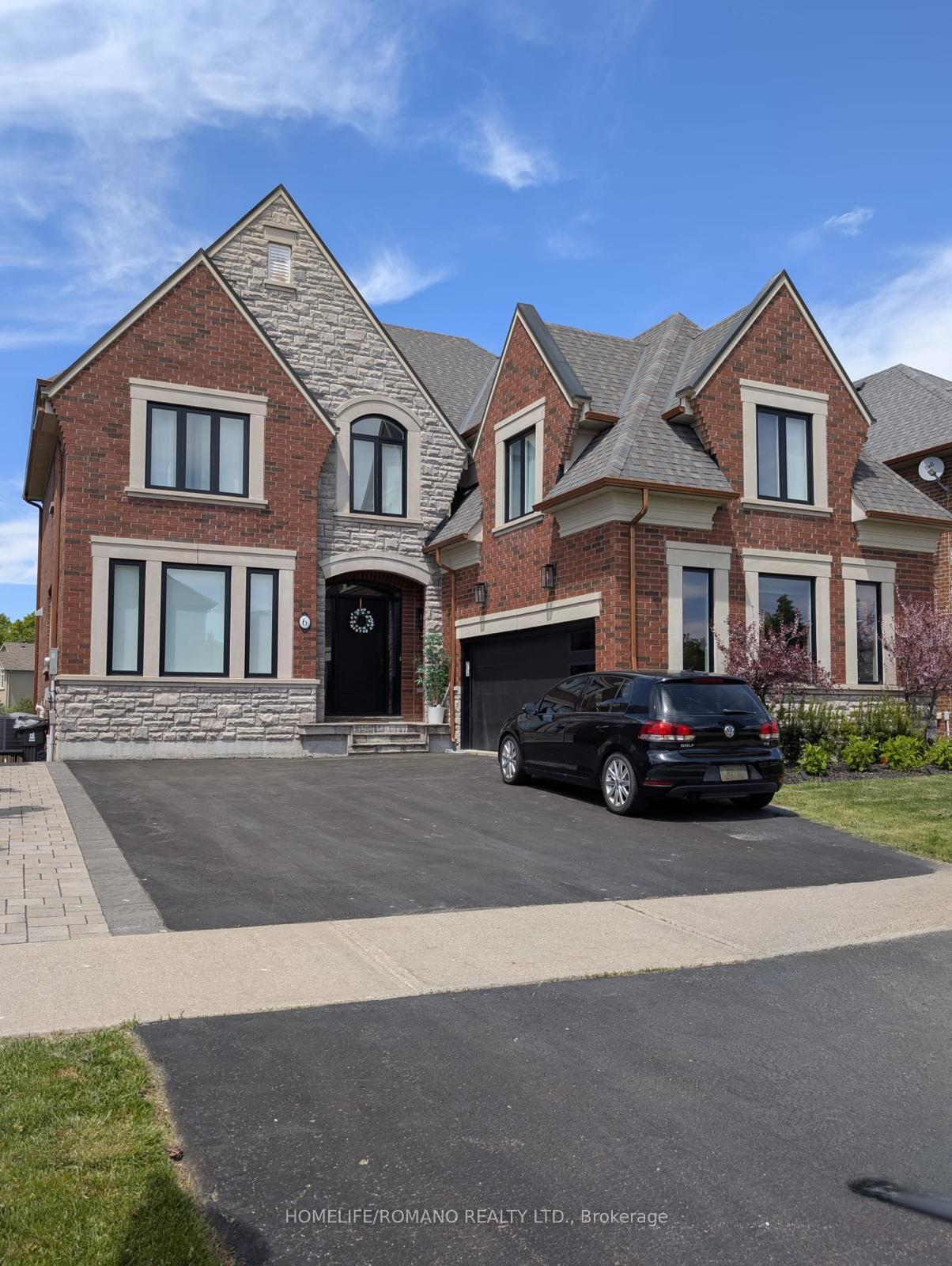 Photo 1 of 6 Bluff Trail, King, Nobleton — HOMEH