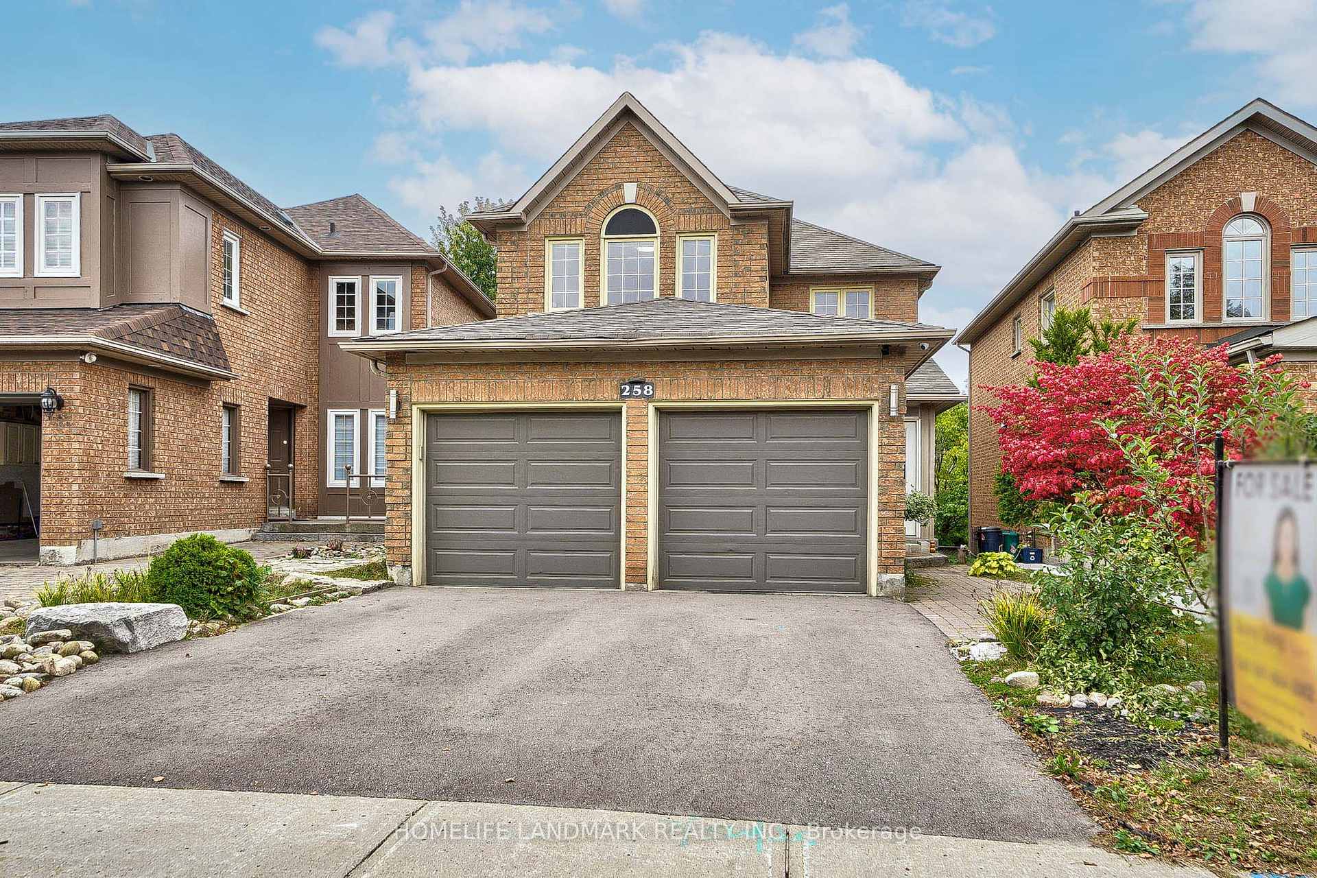 Photo 1 of Unit upper, 258 Stone Road, Aurora, Aurora Grove — HOMEH