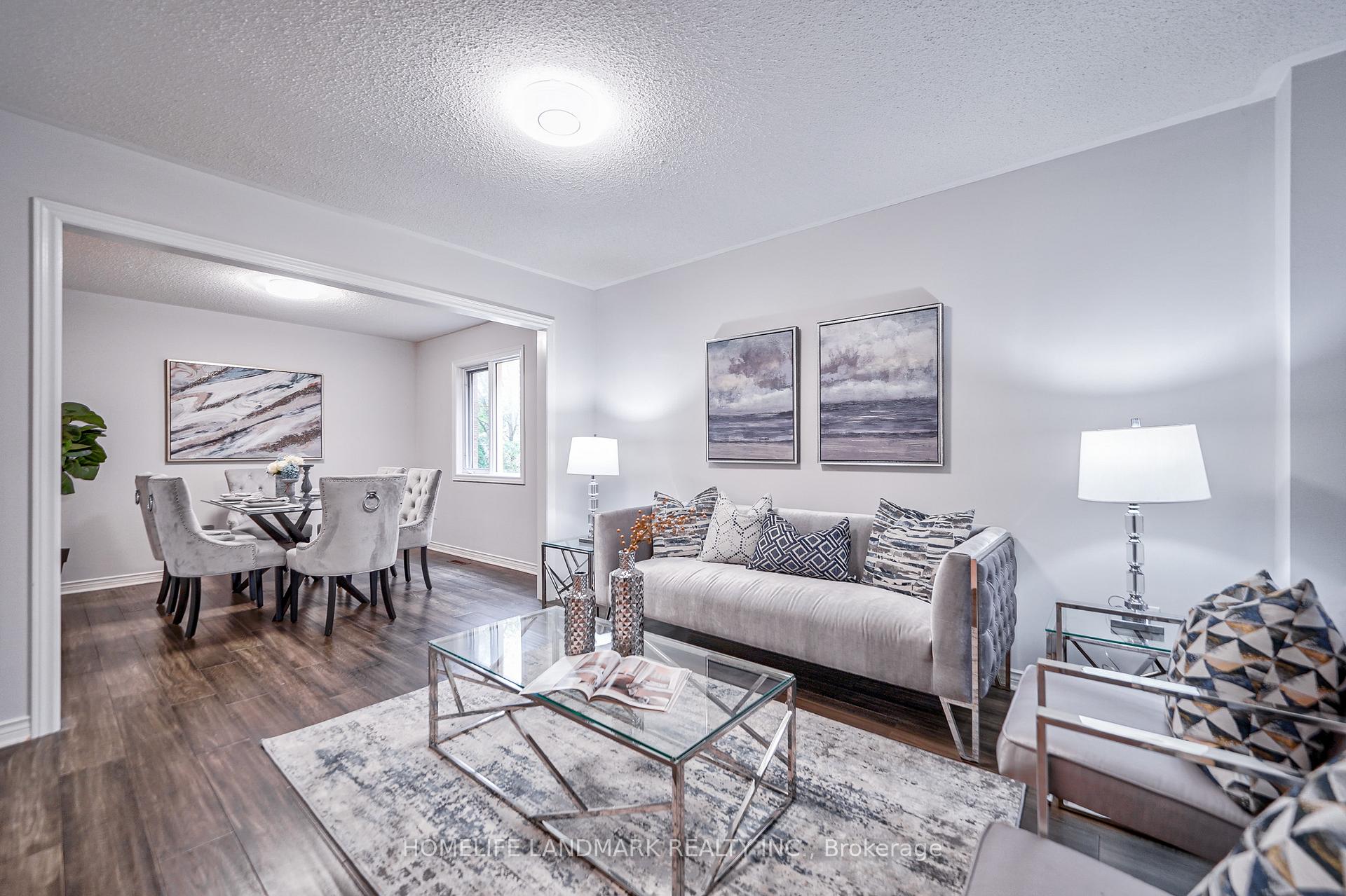 Photo 4 of Unit upper, 258 Stone Road, Aurora, Aurora Grove — HOMEH