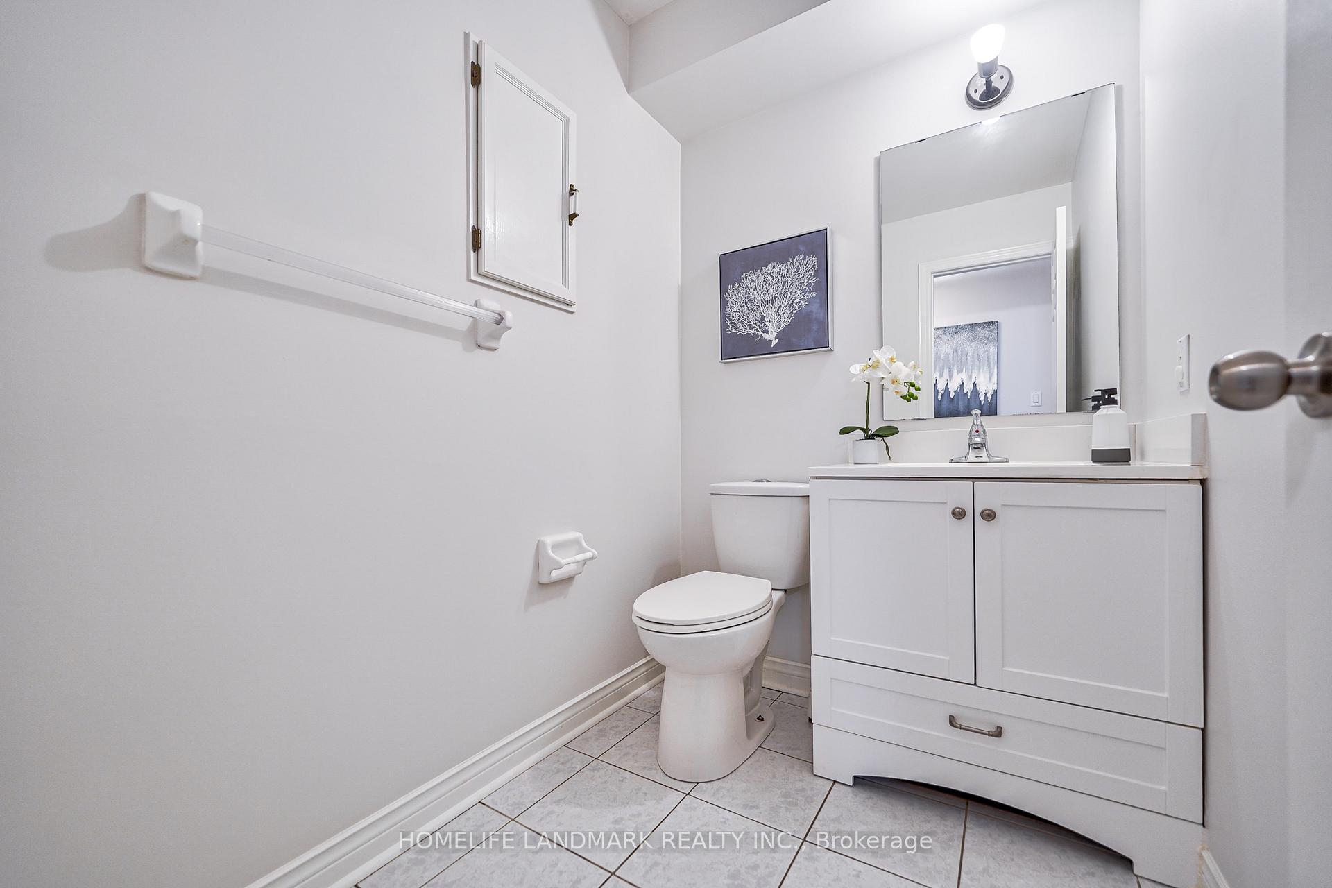 Photo 22 of Unit upper, 258 Stone Road, Aurora, Aurora Grove — HOMEH