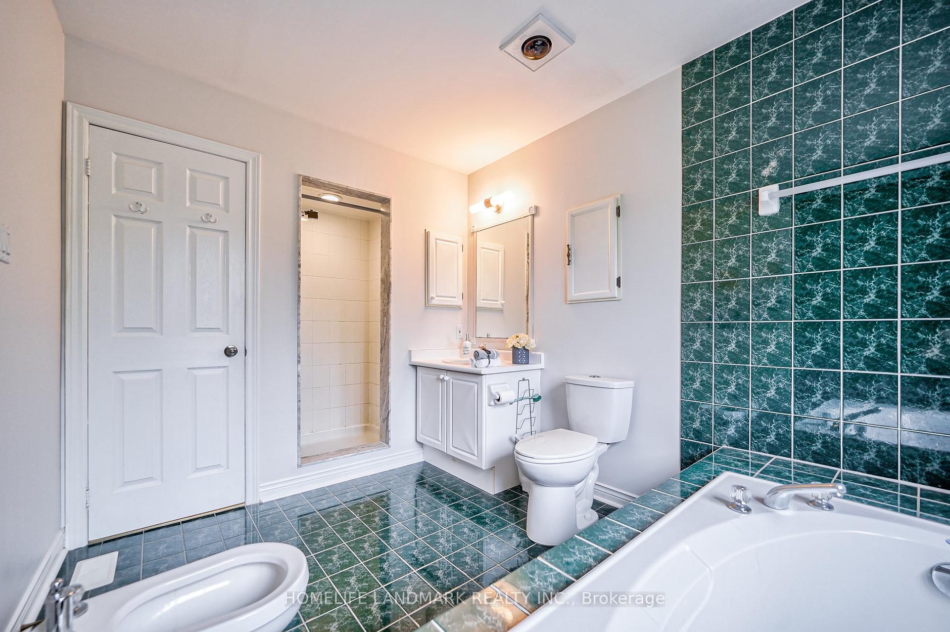 Photo 28 of Unit upper, 258 Stone Road, Aurora, Aurora Grove — HOMEH