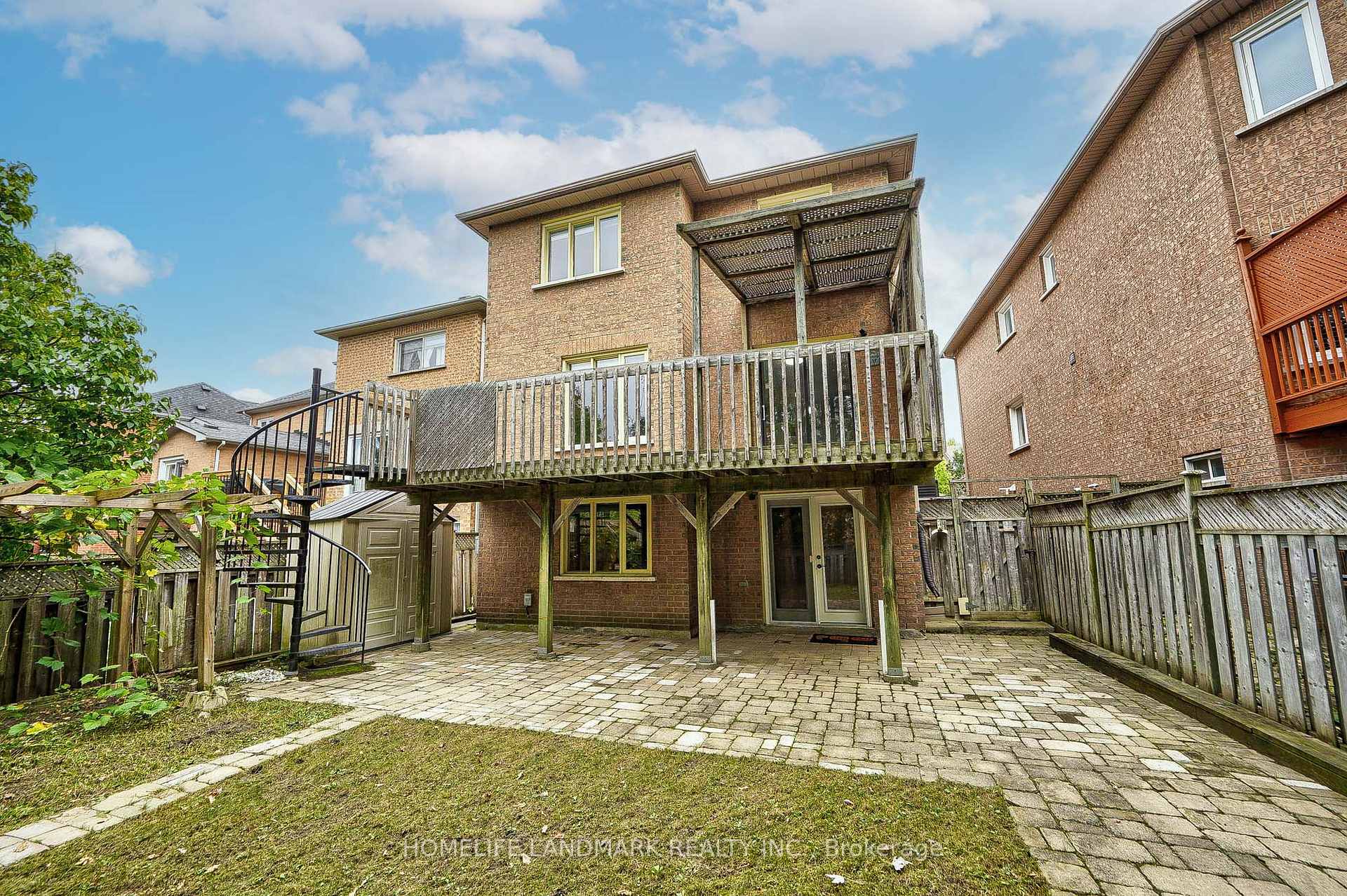 Photo 31 of Unit upper, 258 Stone Road, Aurora, Aurora Grove — HOMEH