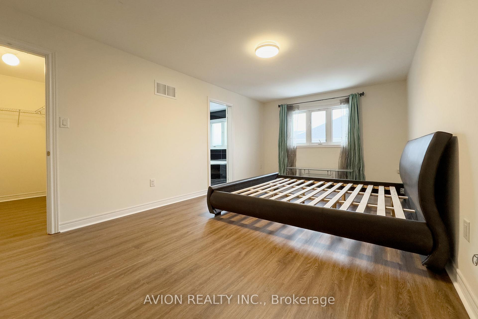 Photo 10 of Unit Upper, 45 Haskett Drive S, Markham, Cedar Grove — HOMEH