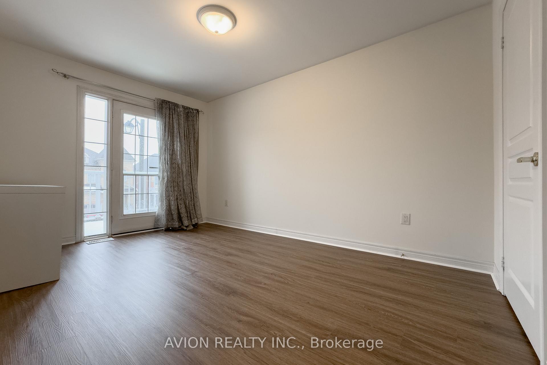 Photo 13 of Unit Upper, 45 Haskett Drive S, Markham, Cedar Grove — HOMEH