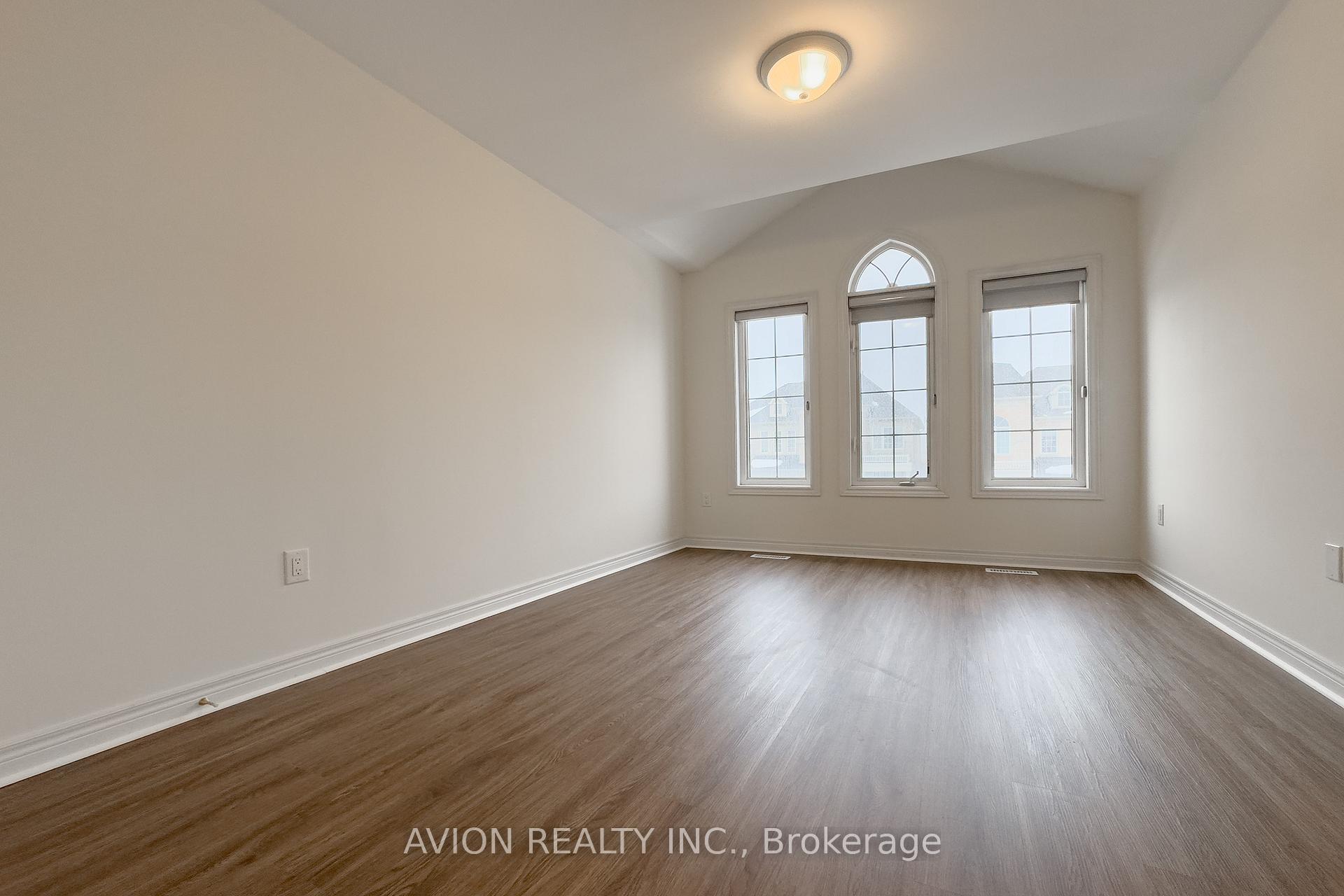 Photo 14 of Unit Upper, 45 Haskett Drive S, Markham, Cedar Grove — HOMEH
