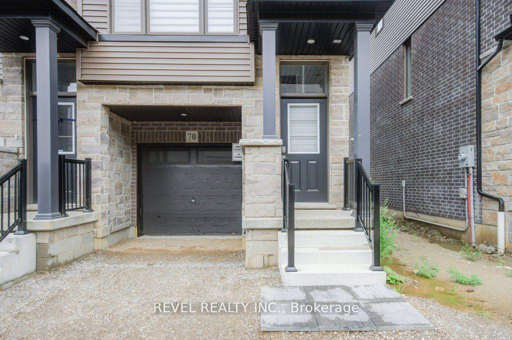 Photo 3 of Unit 70, 120 Court Drive, Brant, Paris — HOMEH