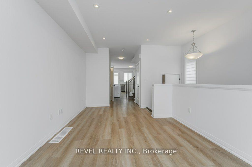 Photo 11 of Unit 70, 120 Court Drive, Brant, Paris — HOMEH