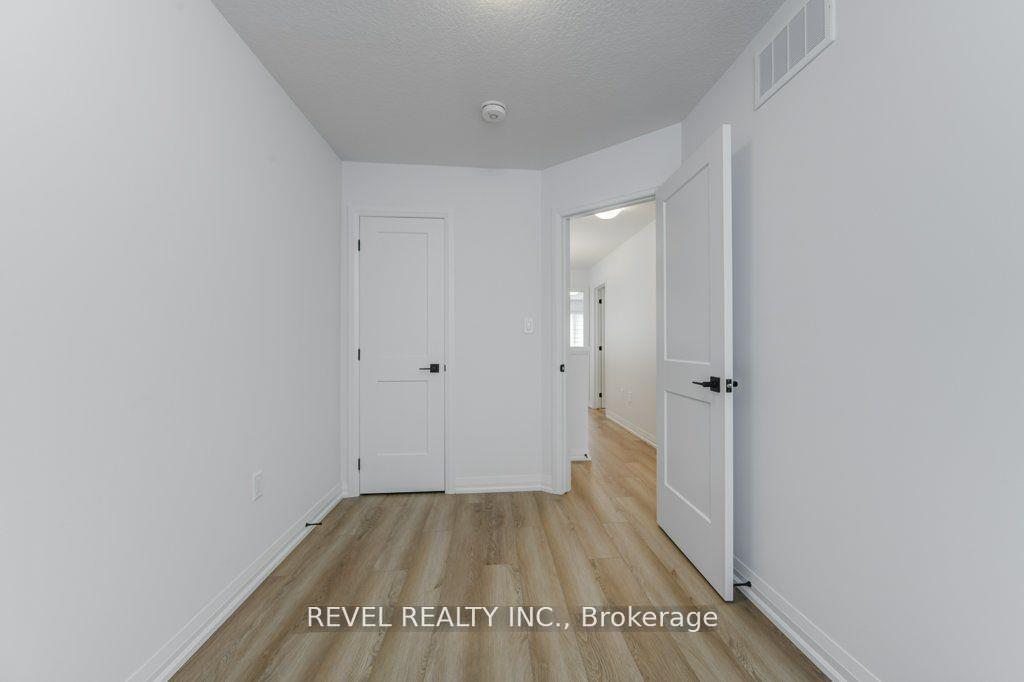 Photo 29 of Unit 70, 120 Court Drive, Brant, Paris — HOMEH