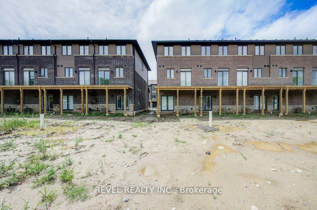 Photo 31 of Unit 70, 120 Court Drive, Brant, Paris — HOMEH