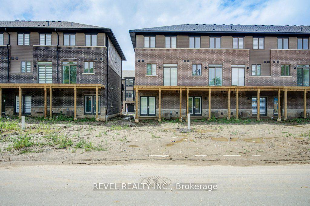 Photo 32 of Unit 70, 120 Court Drive, Brant, Paris — HOMEH