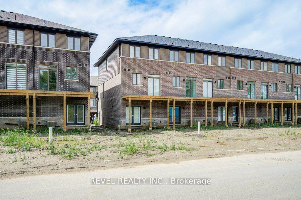 Photo 33 of Unit 70, 120 Court Drive, Brant, Paris — HOMEH