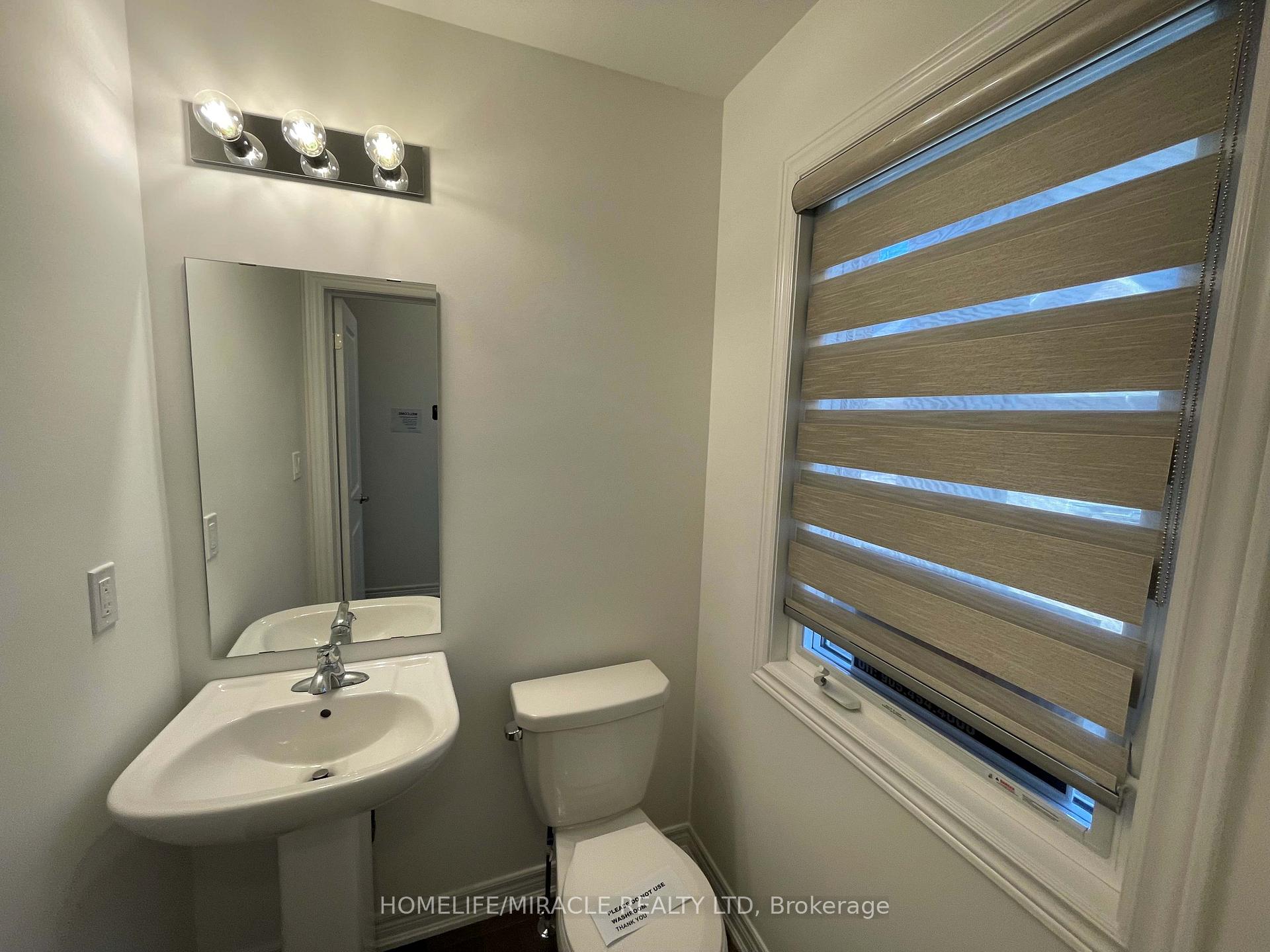 Photo 10 of Unit 4, 205 Thames Way, Hamilton, Mount Hope — HOMEH