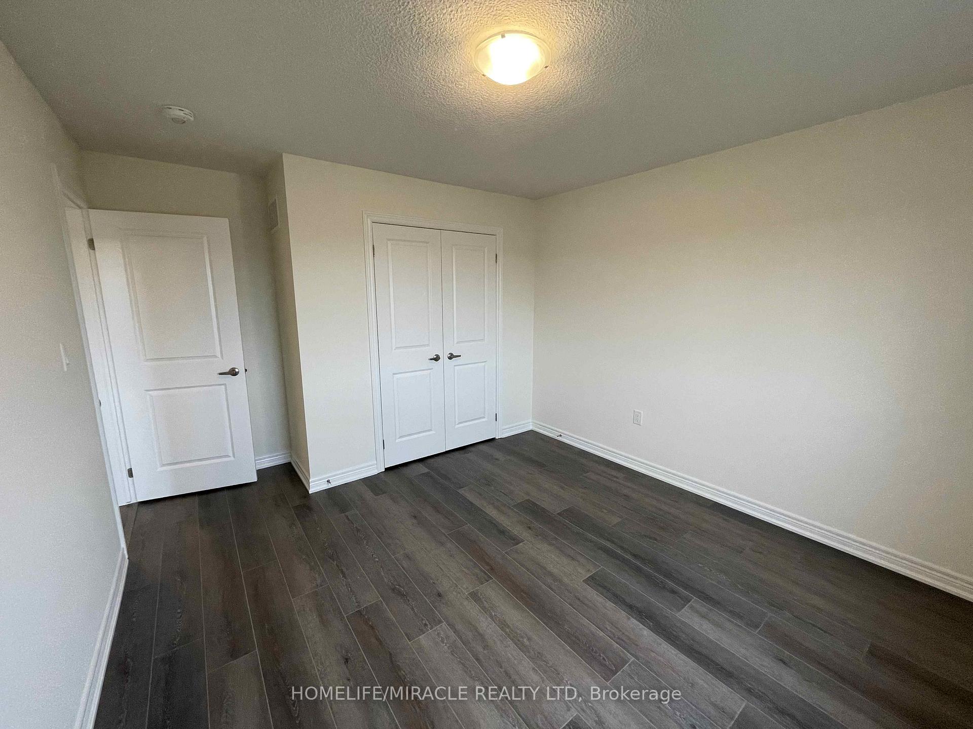 Photo 16 of Unit 4, 205 Thames Way, Hamilton, Mount Hope — HOMEH