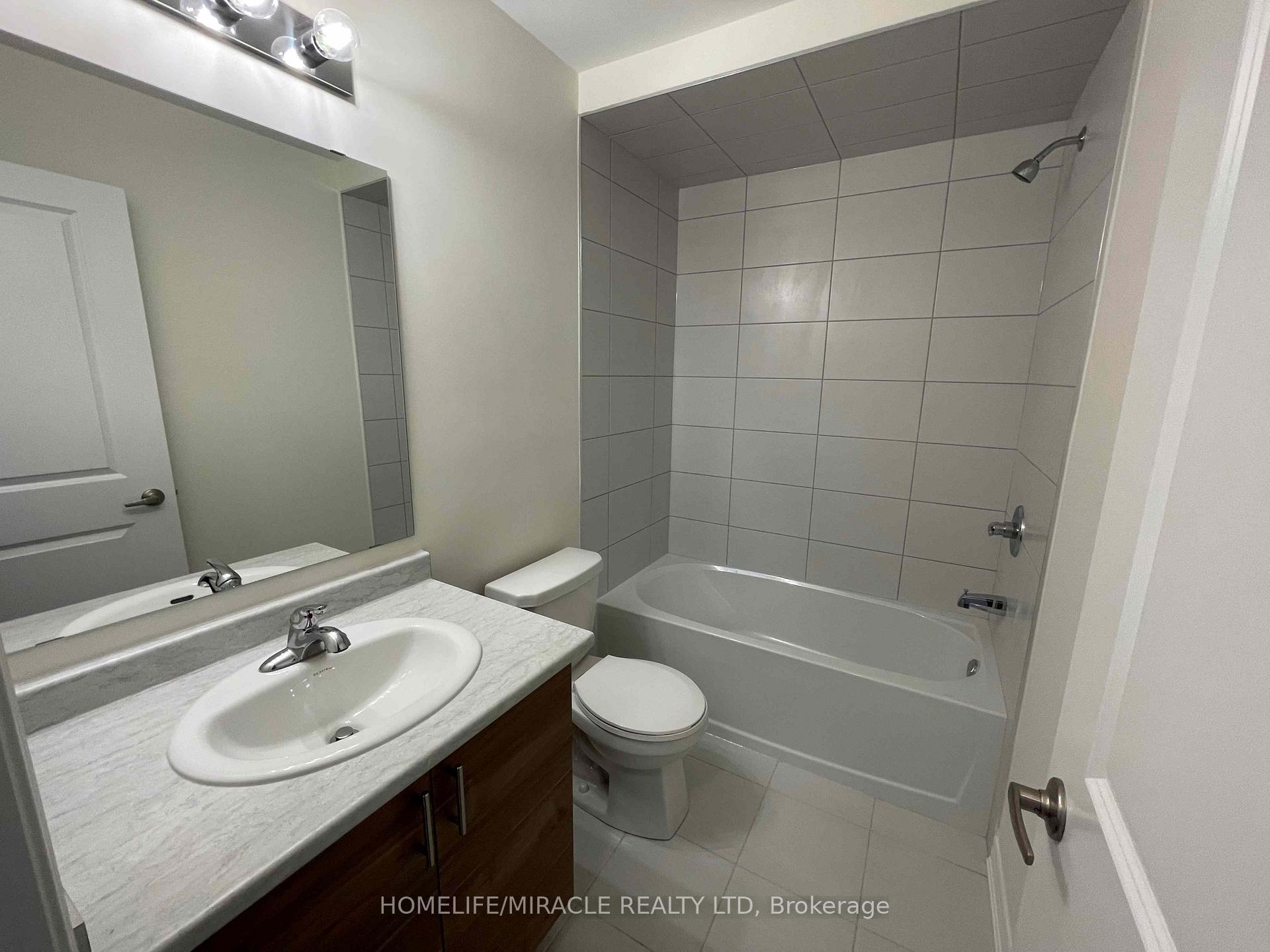 Photo 18 of Unit 4, 205 Thames Way, Hamilton, Mount Hope — HOMEH