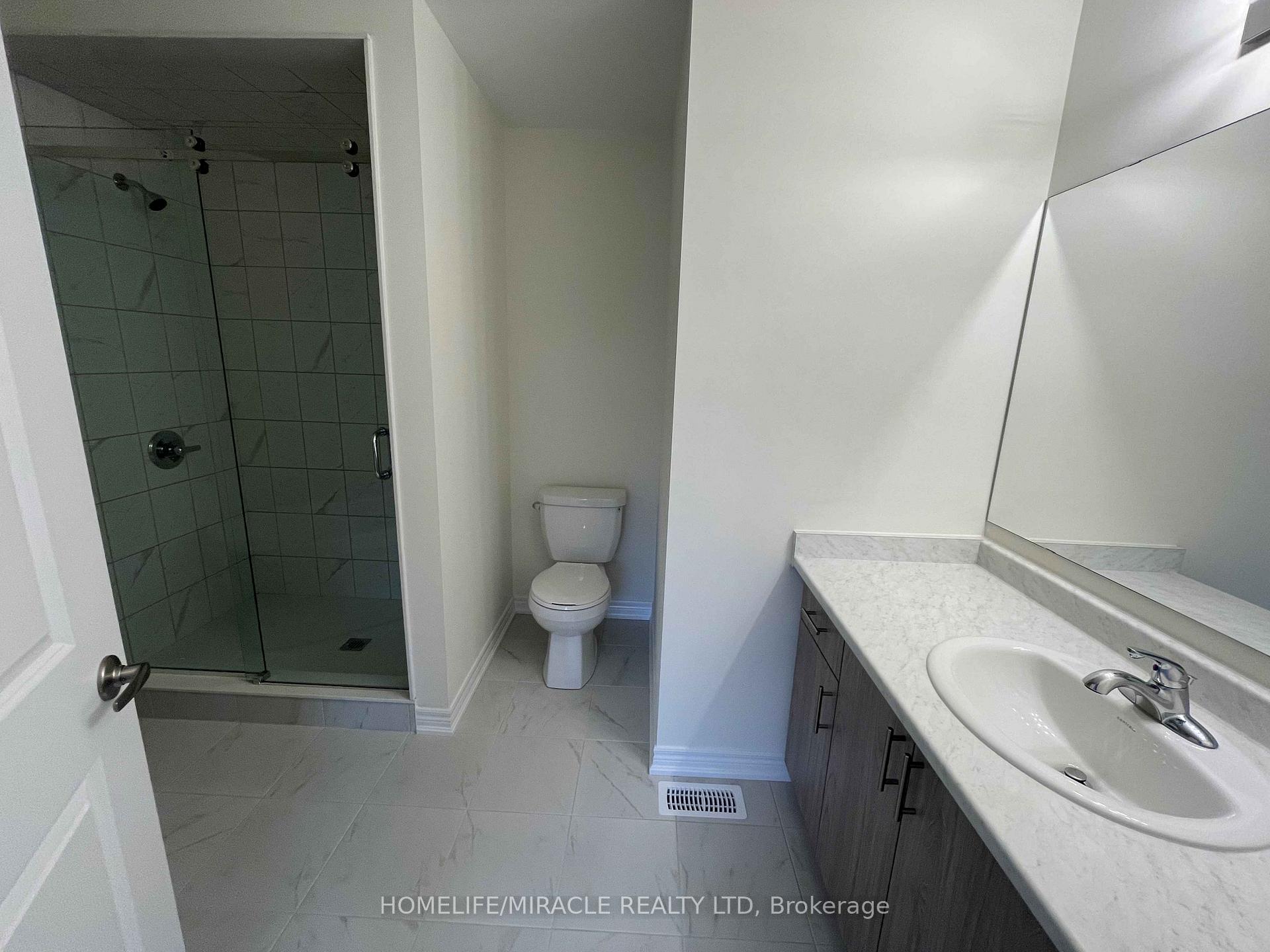 Photo 17 of Unit 4, 205 Thames Way, Hamilton, Mount Hope — HOMEH