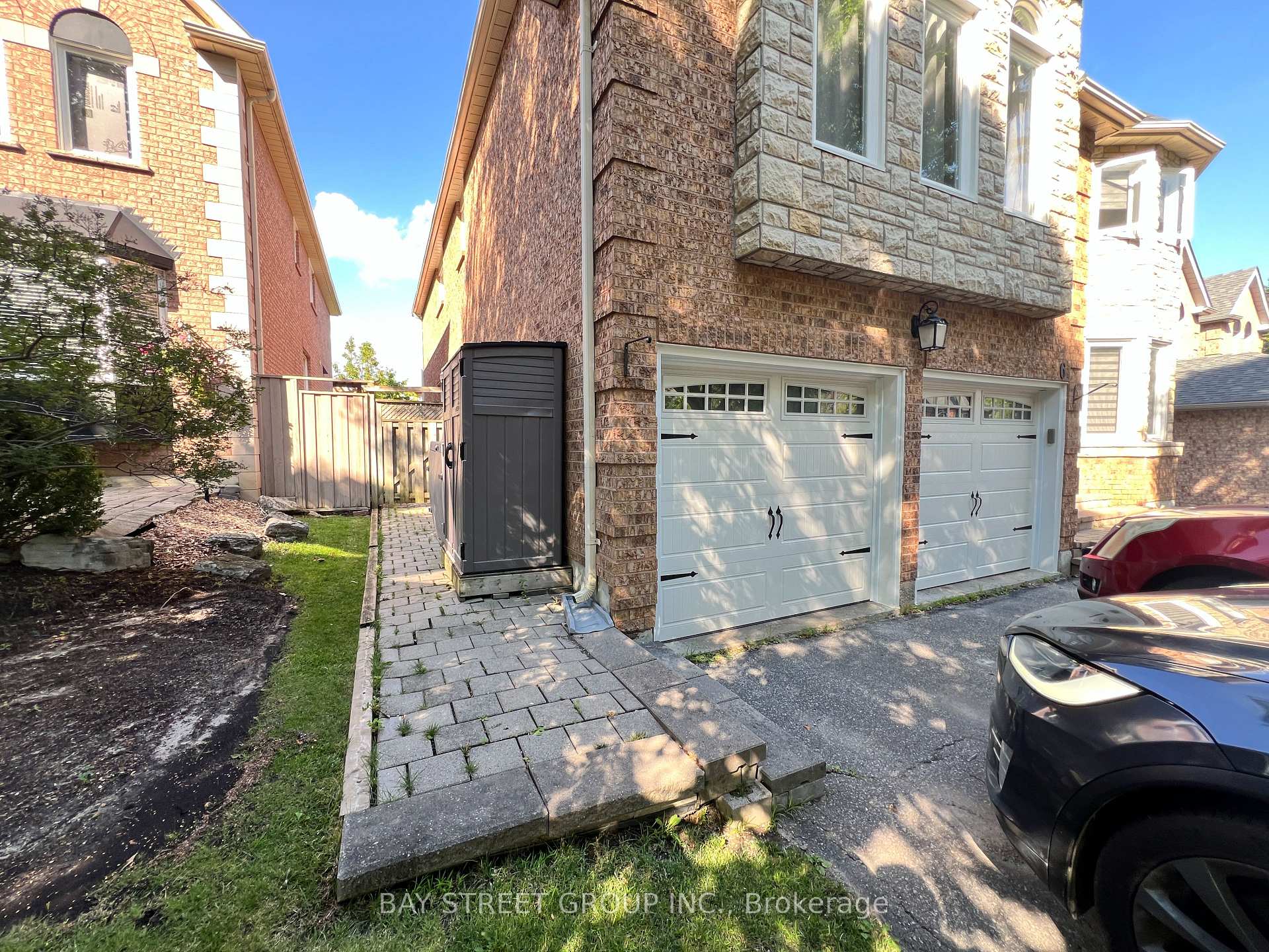 Photo 3 of 6 Briardale Place, Aurora, Aurora Highlands — HOMEH
