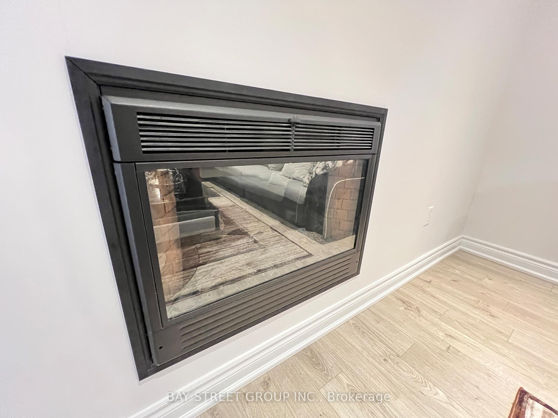 Photo 7 of 6 Briardale Place, Aurora, Aurora Highlands — HOMEH