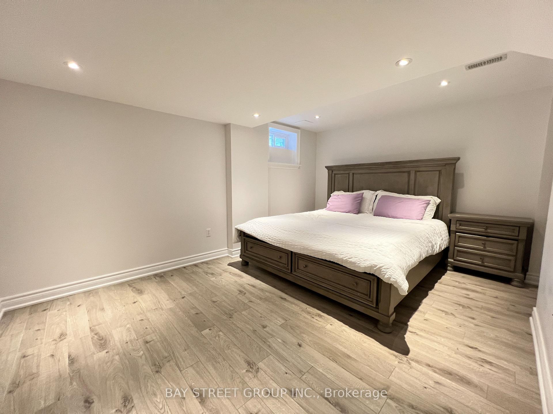Photo 15 of 6 Briardale Place, Aurora, Aurora Highlands — HOMEH