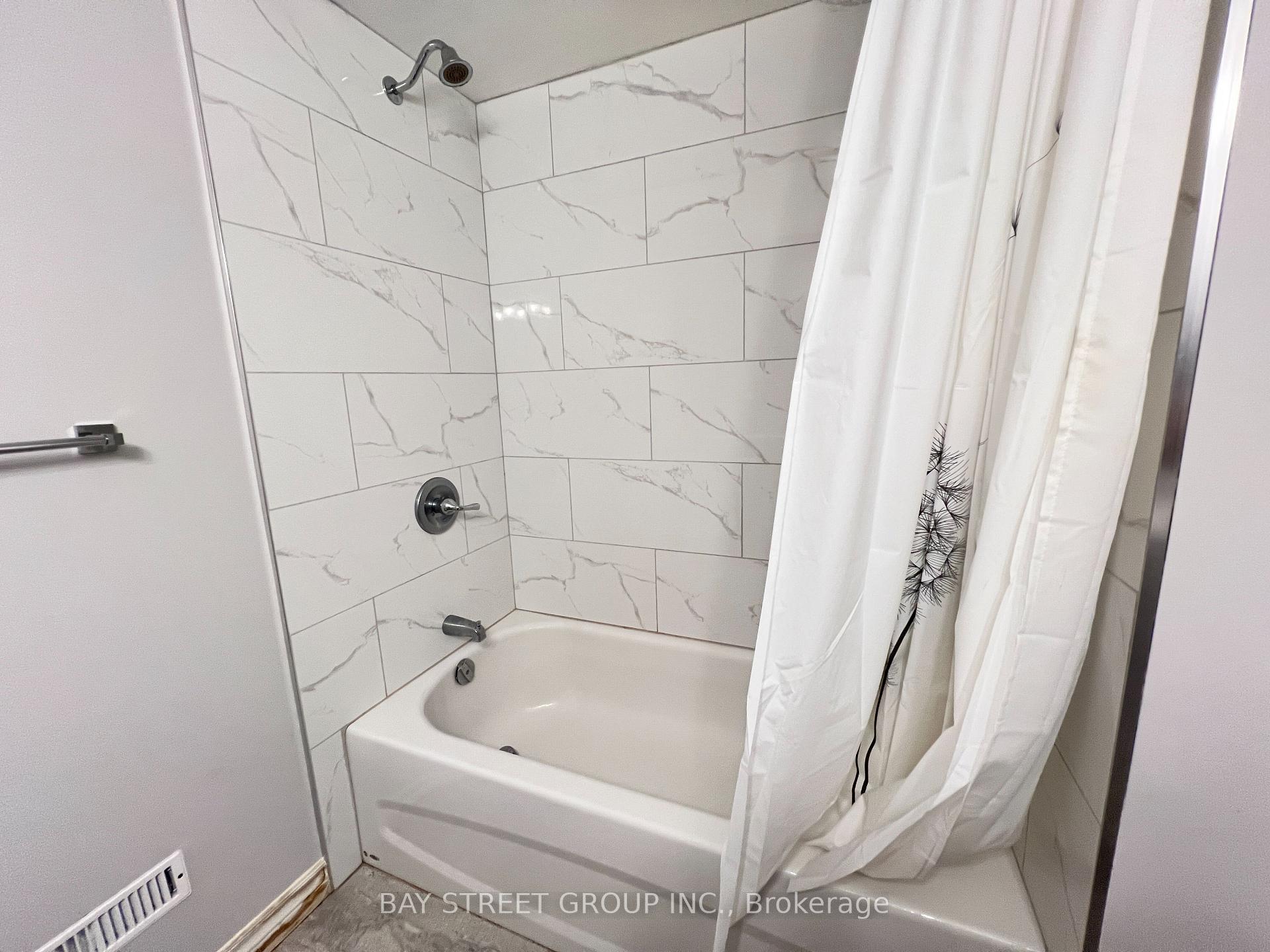 Photo 19 of 6 Briardale Place, Aurora, Aurora Highlands — HOMEH