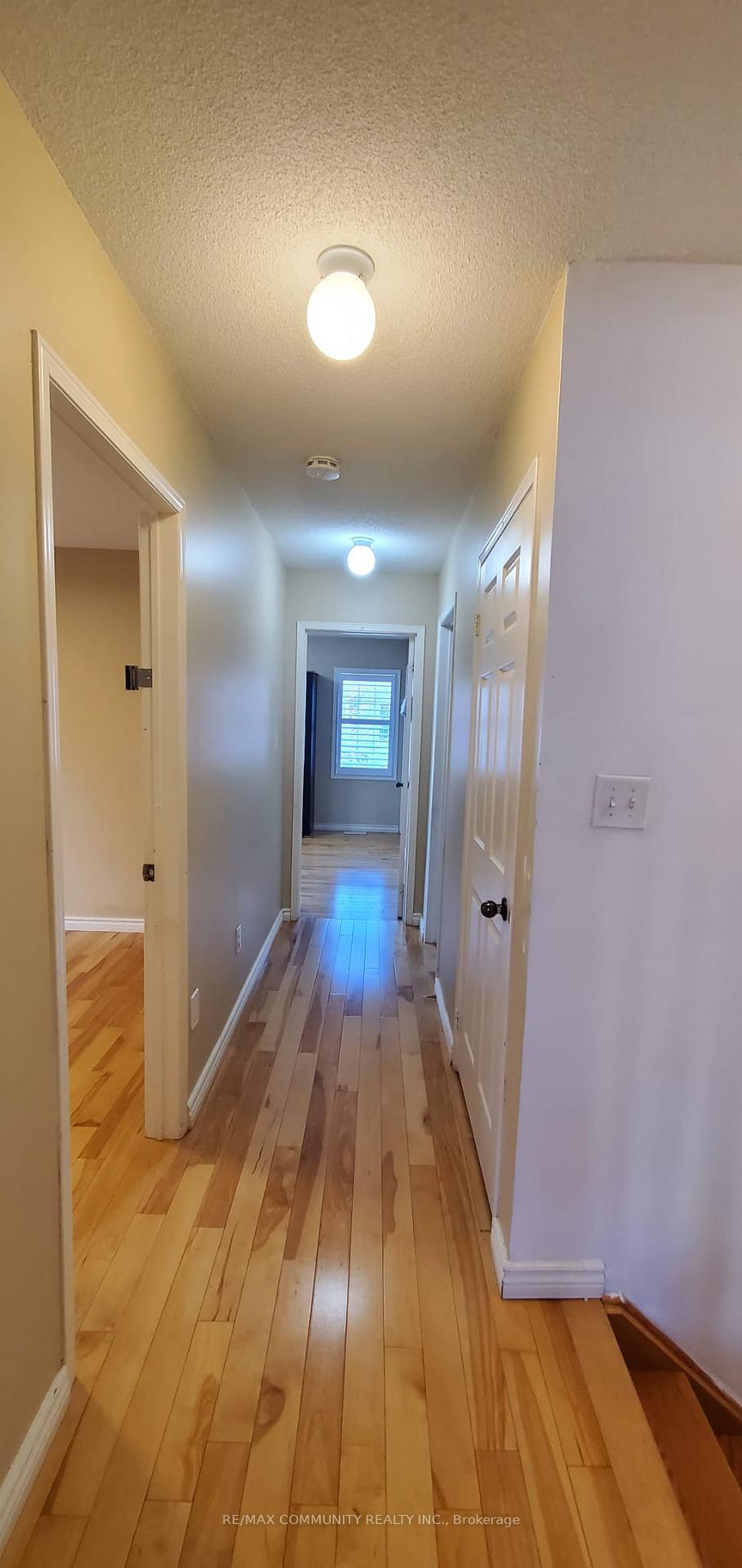 Photo 8 of 4 Blunden Road, Ajax, Central East — HOMEH