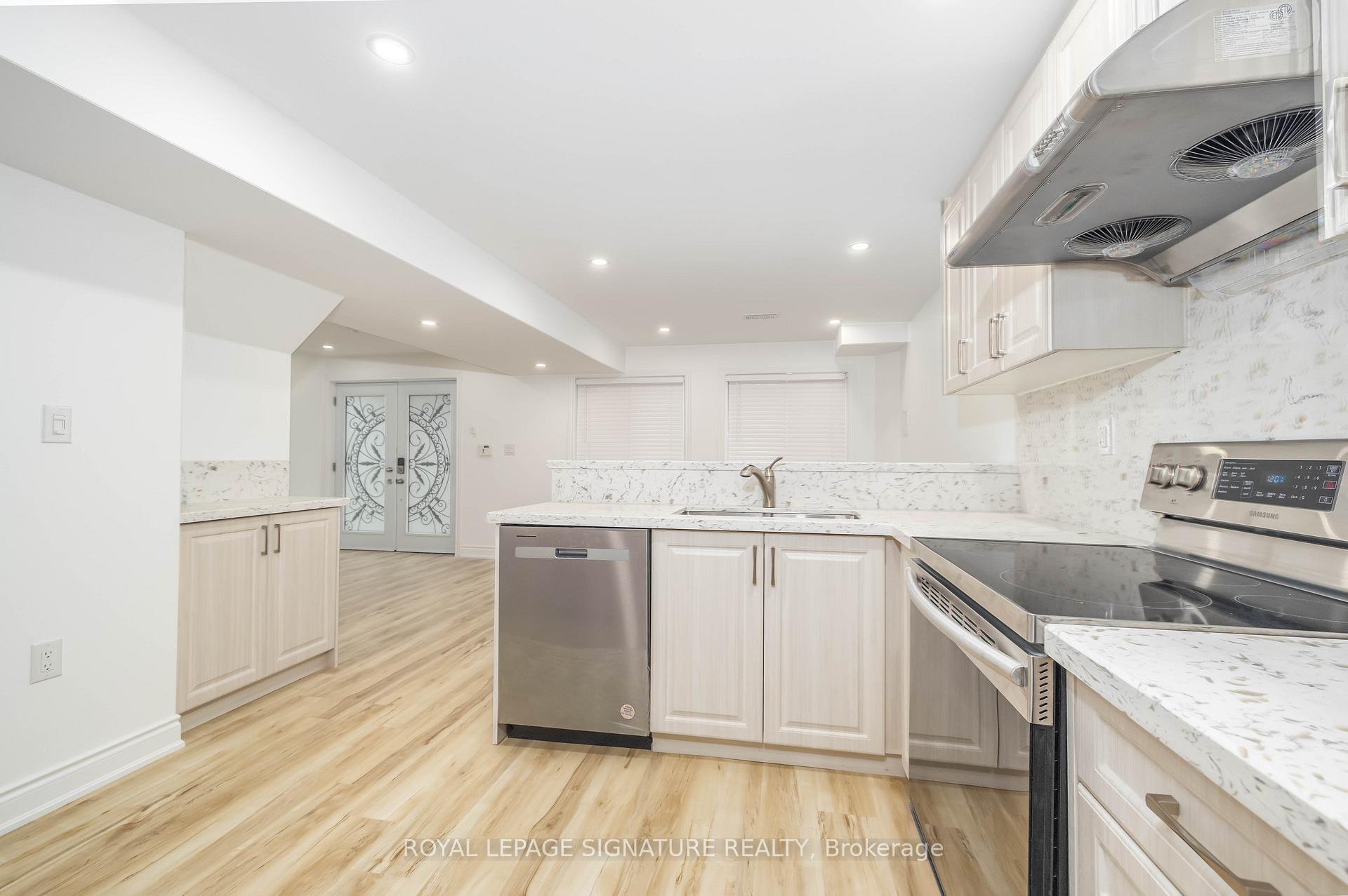 Photo 8 of 11 Fleming Crescent, Haldimand — HOMEH