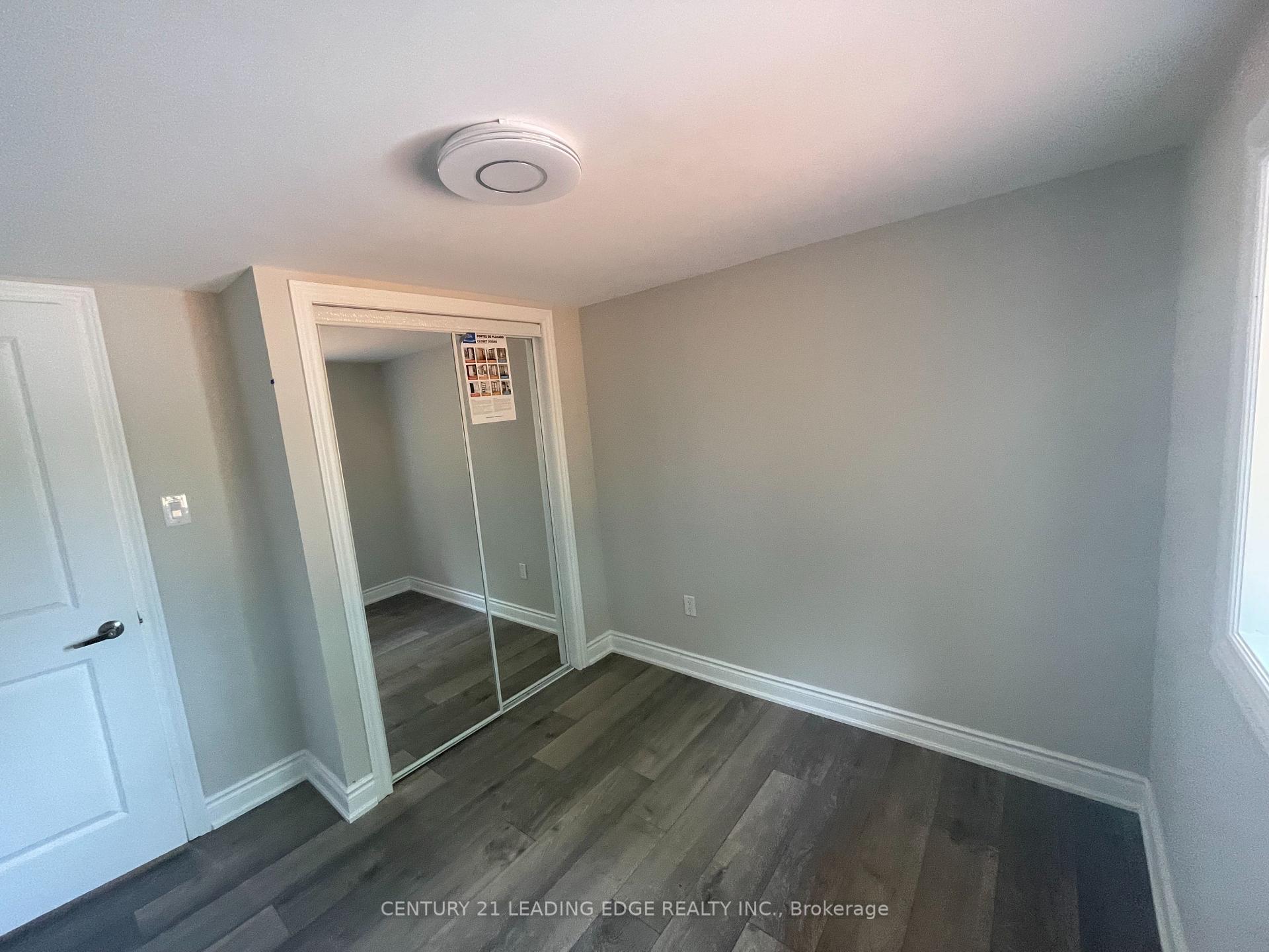 Photo 6 of Unit Side, 314 Grove E Street, Barrie, Grove East — HOMEH