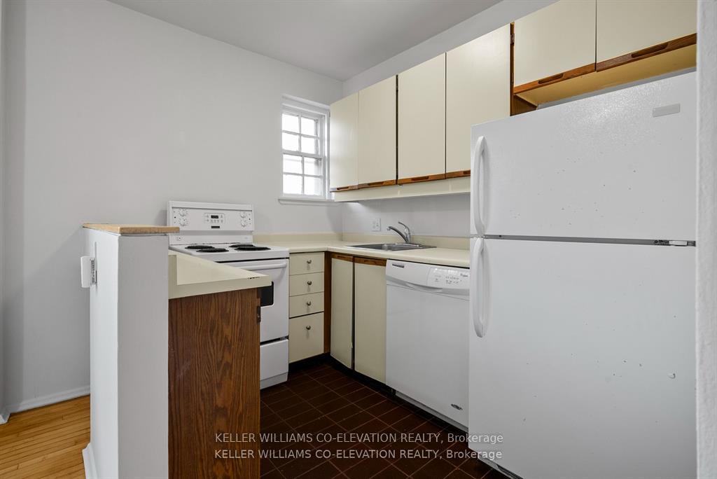 Photo 13 of Unit 106, 2676 Yonge Street, Toronto, Lawrence Park South — HOMEH