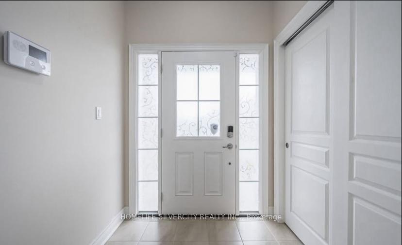 Photo 2 of 194 Eaglecrest Street, Kitchener, Bridgeport — HOMEH