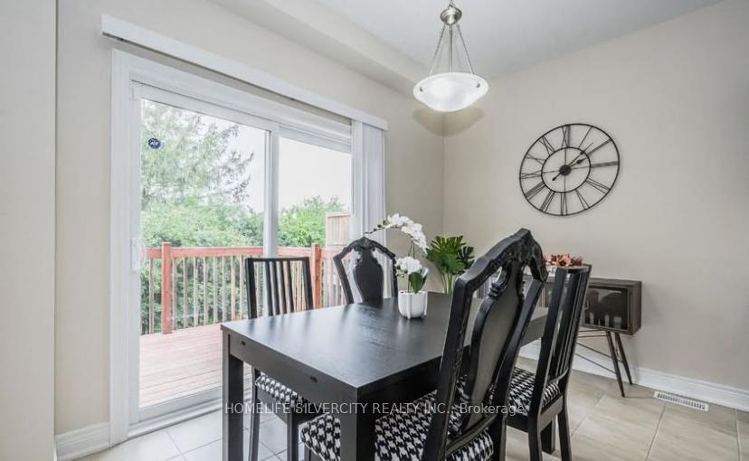 Photo 15 of 194 Eaglecrest Street, Kitchener, Bridgeport — HOMEH