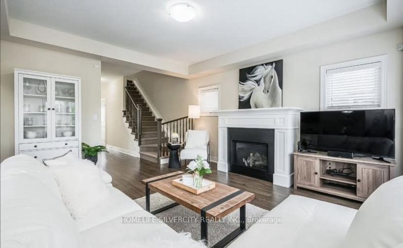 Photo 17 of 194 Eaglecrest Street, Kitchener, Bridgeport — HOMEH