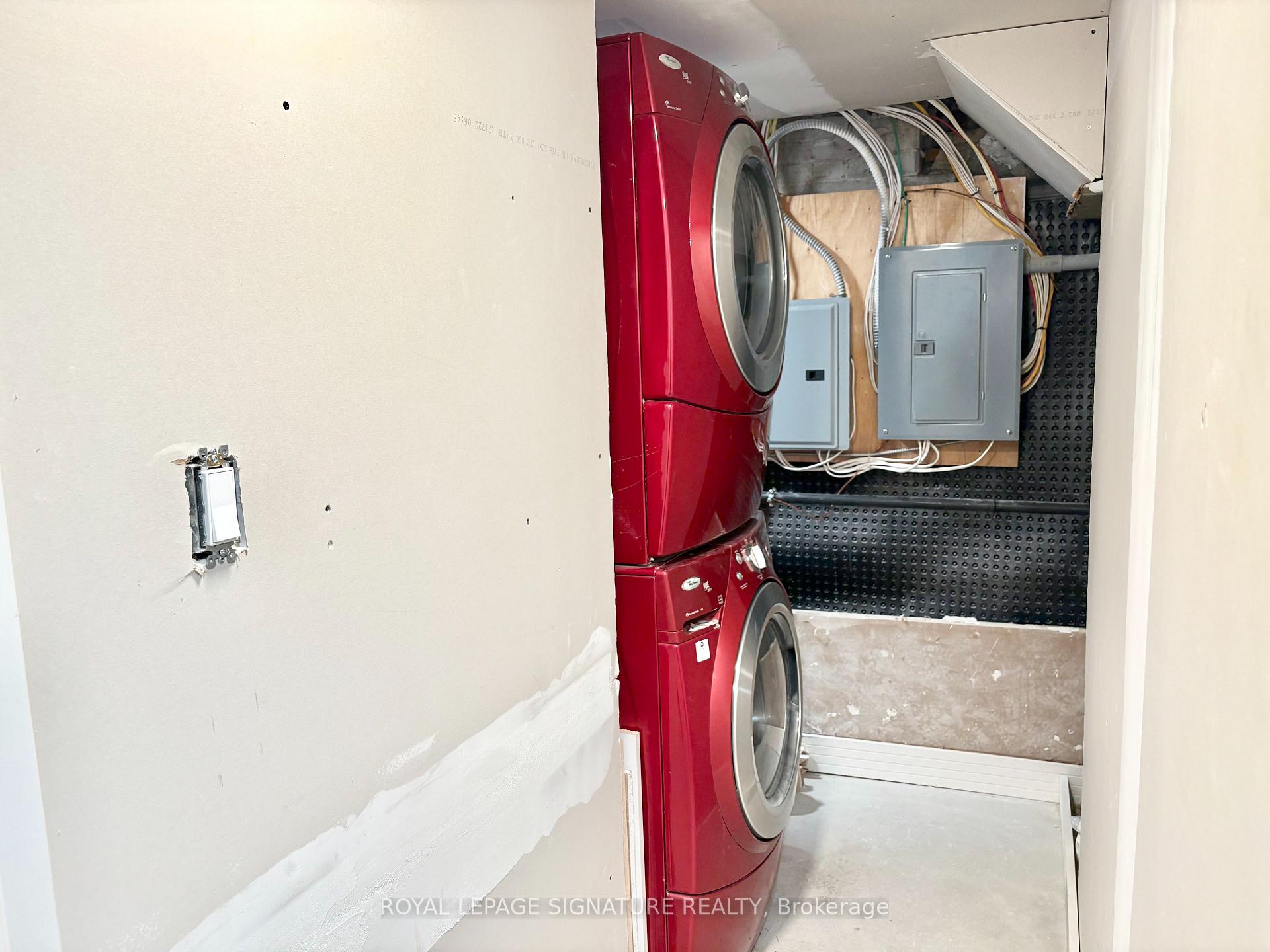 Photo 15 of Unit Lower Level, 205 Westwood Avenue, Toronto, Danforth Village-East York — HOMEH