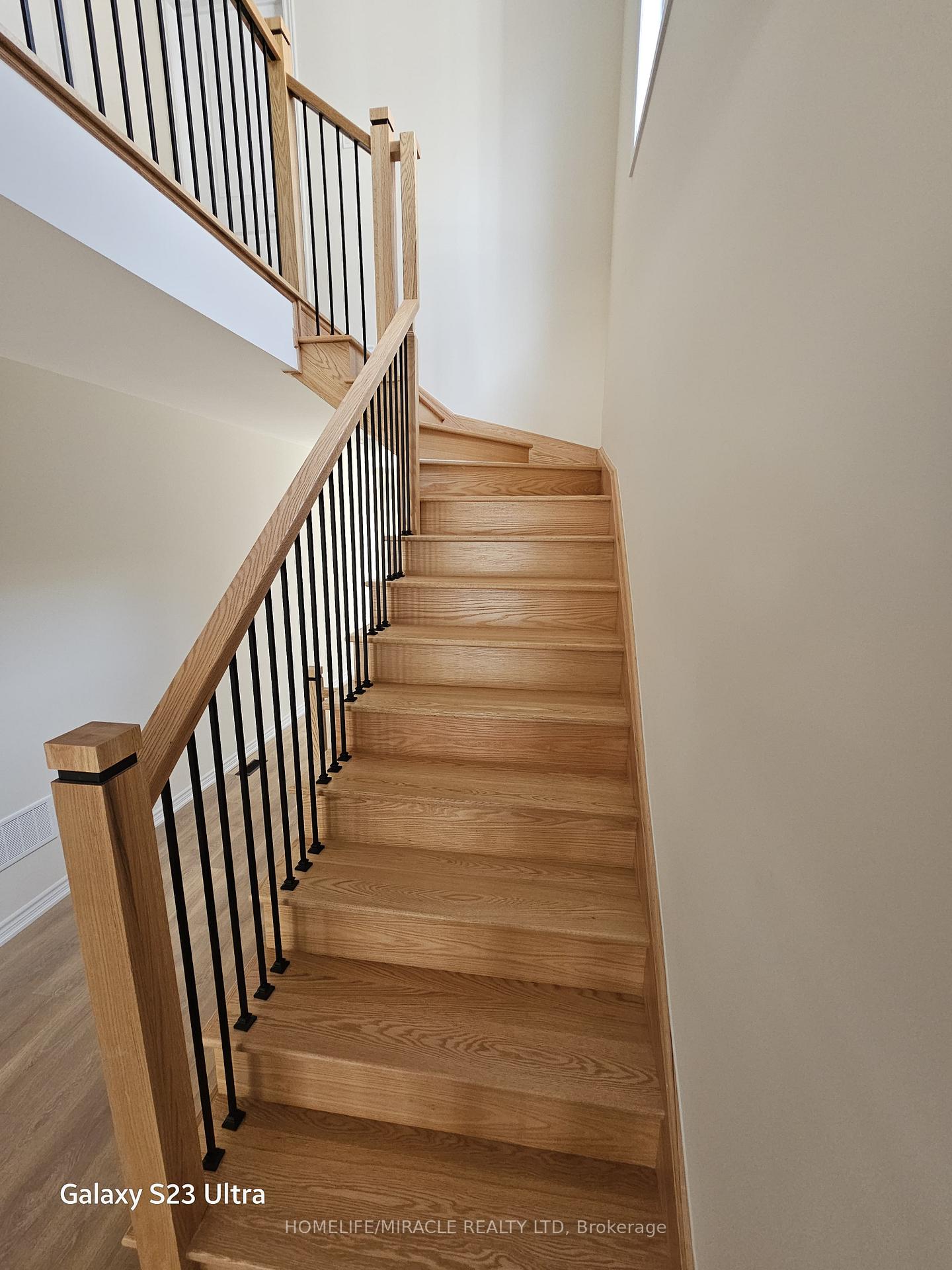 Photo 20 of 85 Sanders Road W, Erin — HOMEH