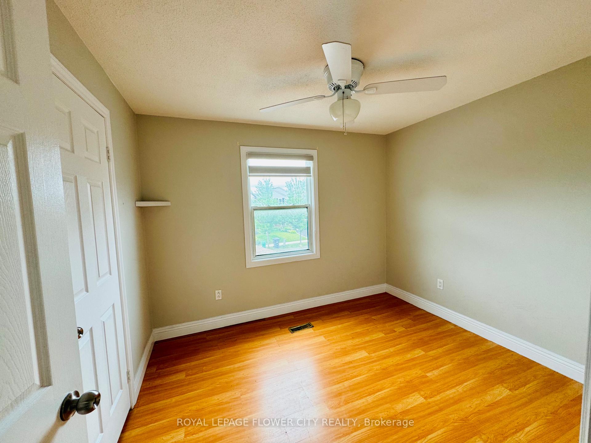 Photo 13 of 8 Junewood Crescent, Brampton, Northgate — HOMEH