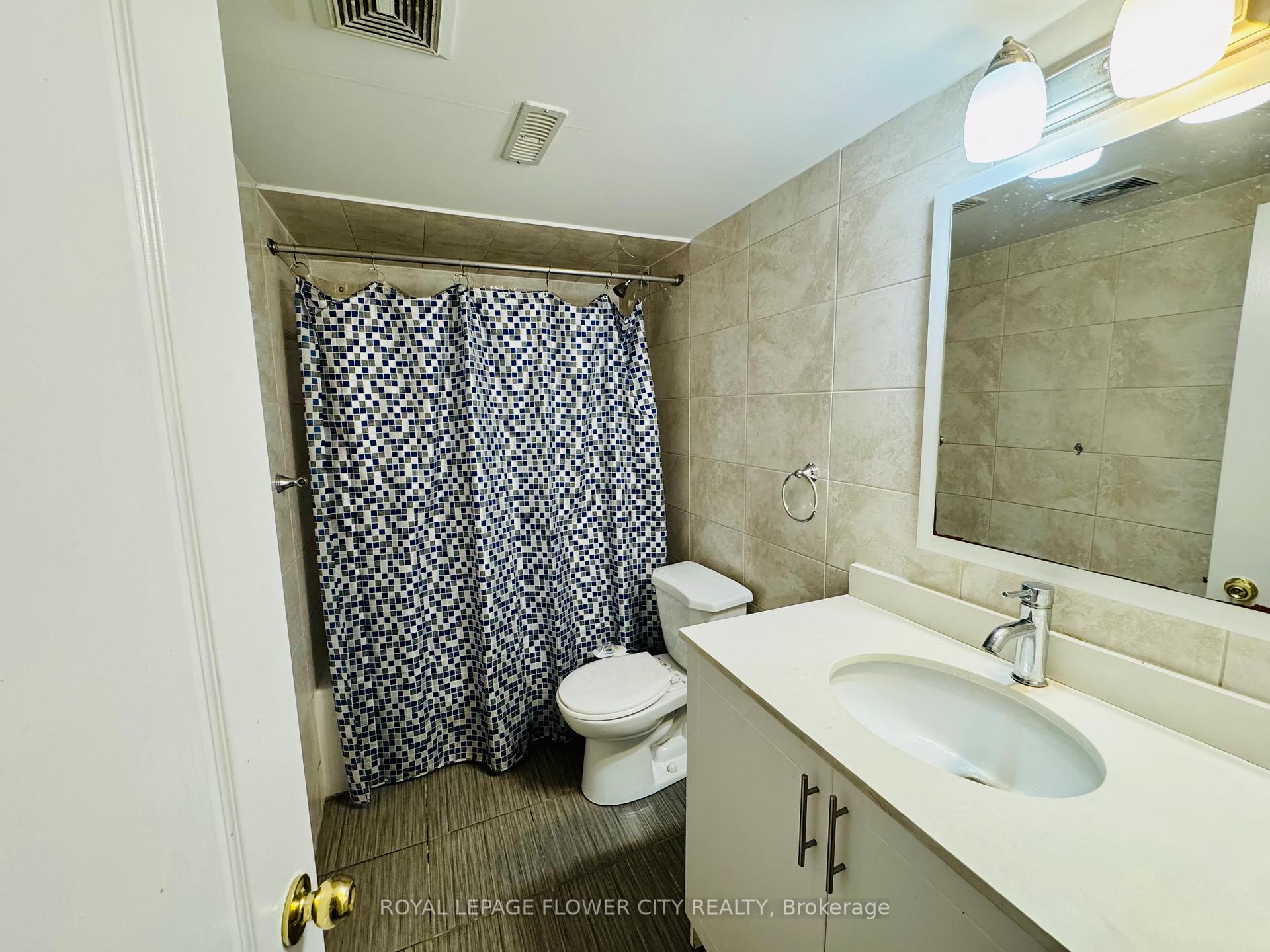Photo 14 of 8 Junewood Crescent, Brampton, Northgate — HOMEH