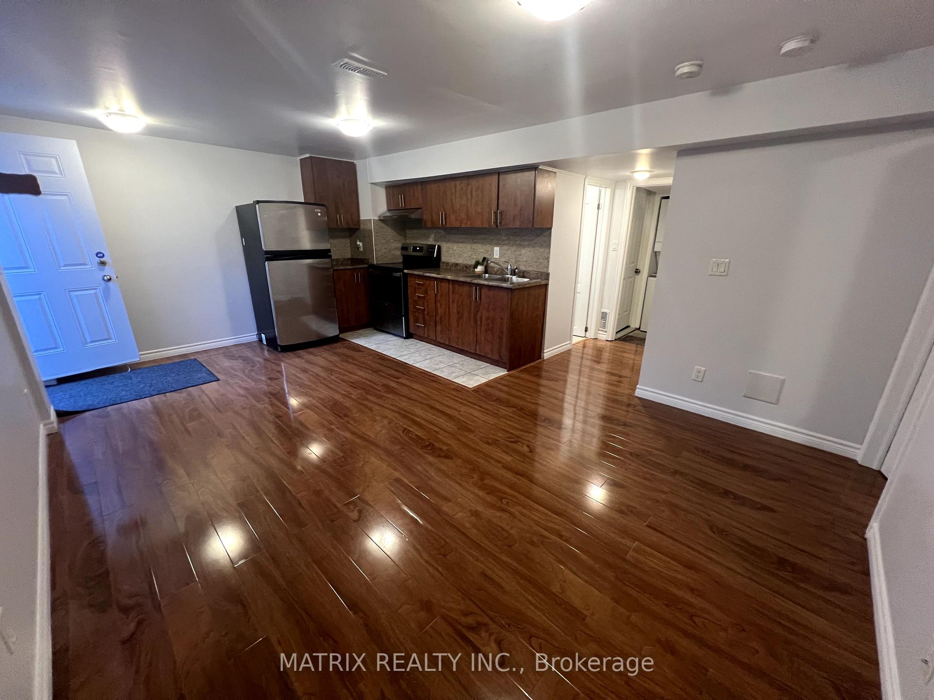 Photo 3 of 1753 Liatris Drive, Pickering, Duffin Heights — HOMEH