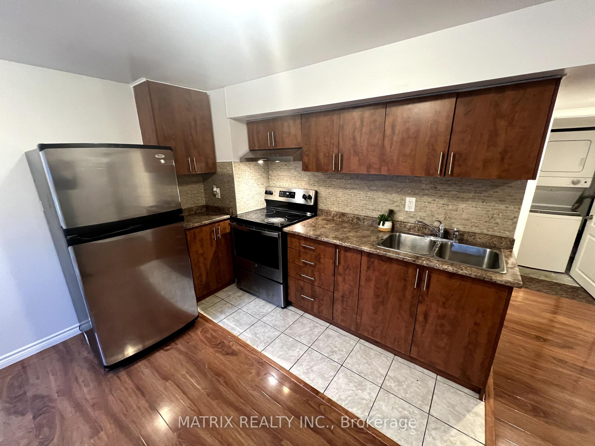 Photo 8 of 1753 Liatris Drive, Pickering, Duffin Heights — HOMEH