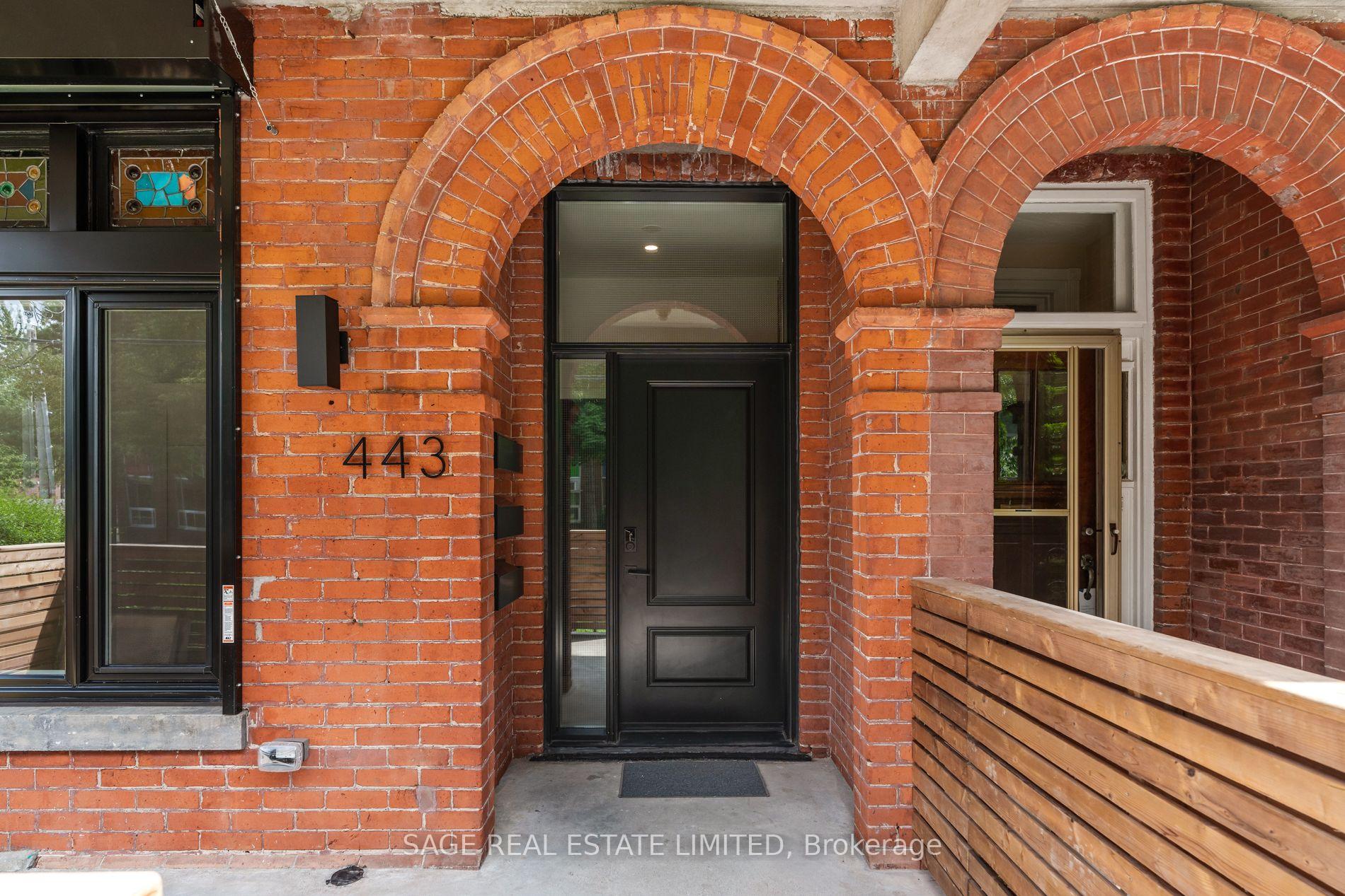 Photo 6 of Unit Upper, 443 Manning Avenue, Toronto, Palmerston-Little Italy — HOMEH