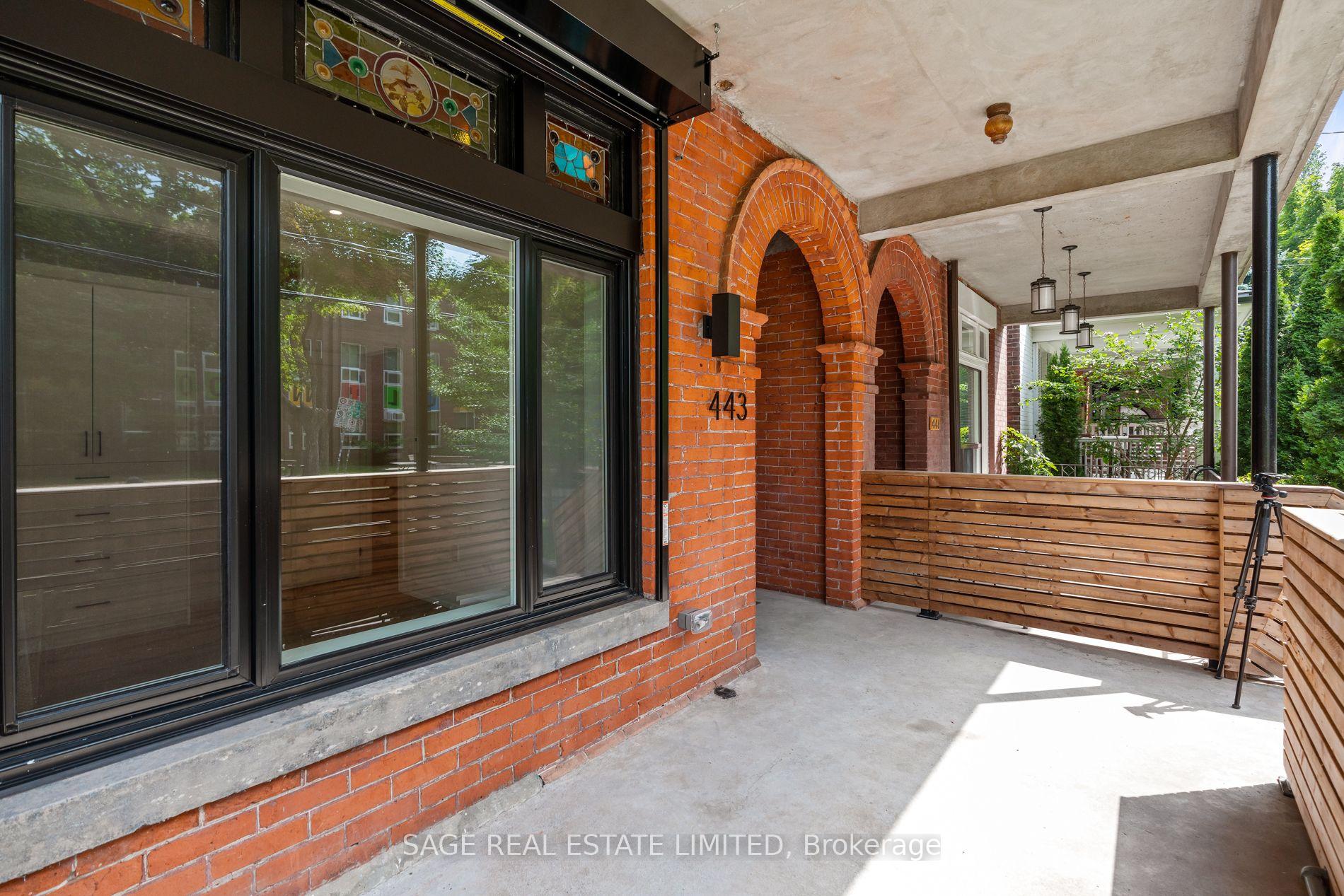 Photo 5 of Unit Upper, 443 Manning Avenue, Toronto, Palmerston-Little Italy — HOMEH