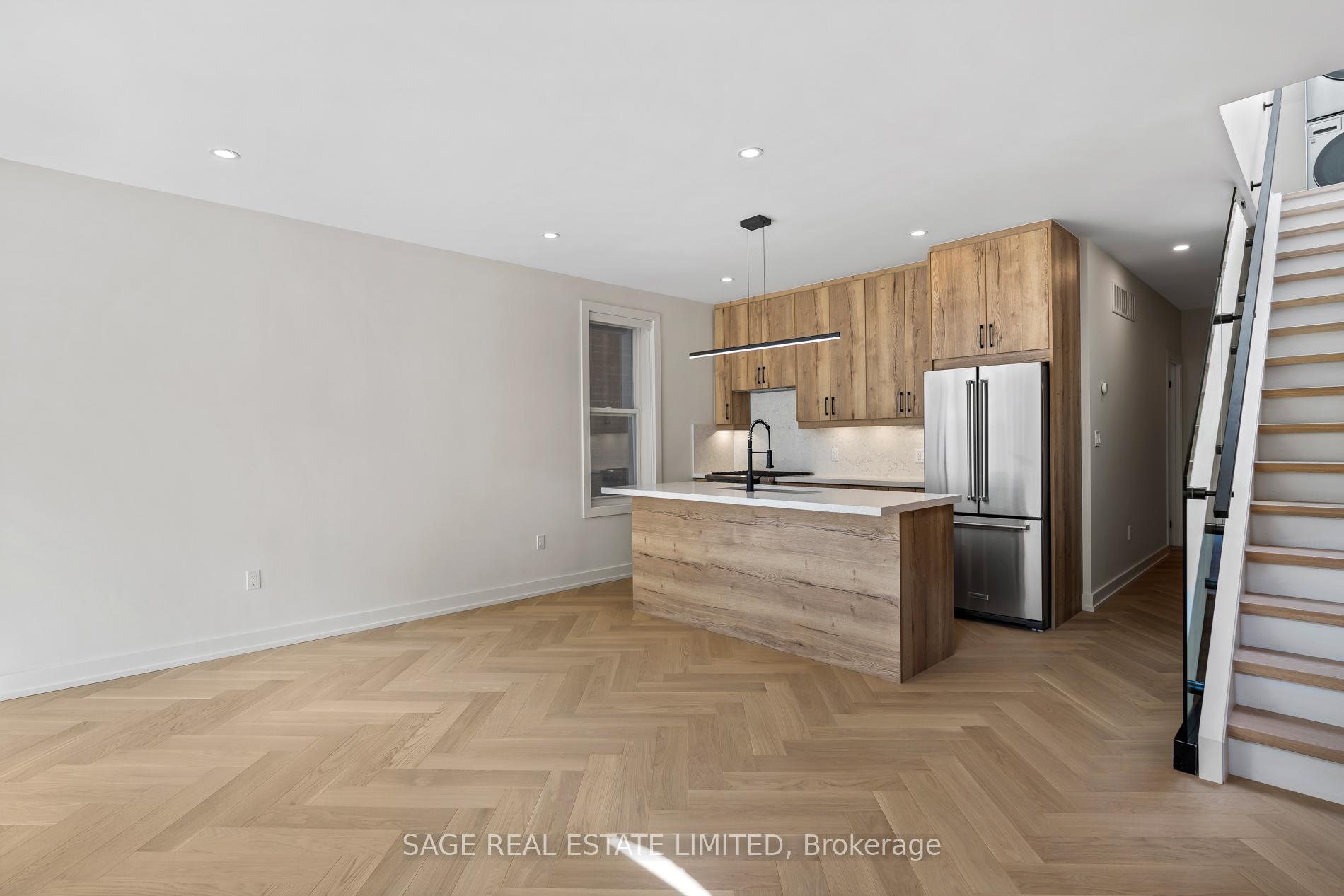 Photo 7 of Unit Upper, 443 Manning Avenue, Toronto, Palmerston-Little Italy — HOMEH